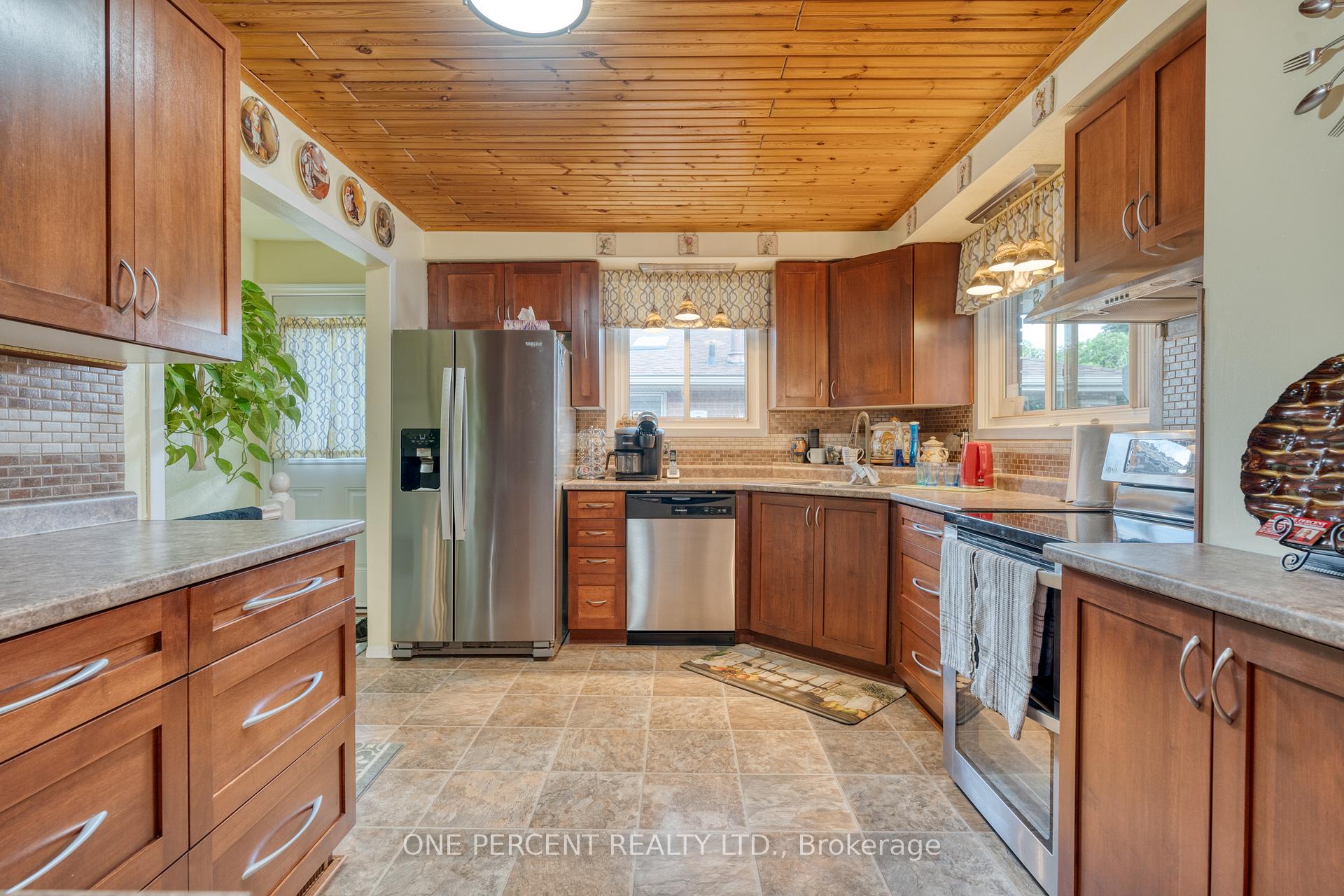 Photo 17 of 53 Anna Capri Drive, Hamilton, Templemead — HOMEH