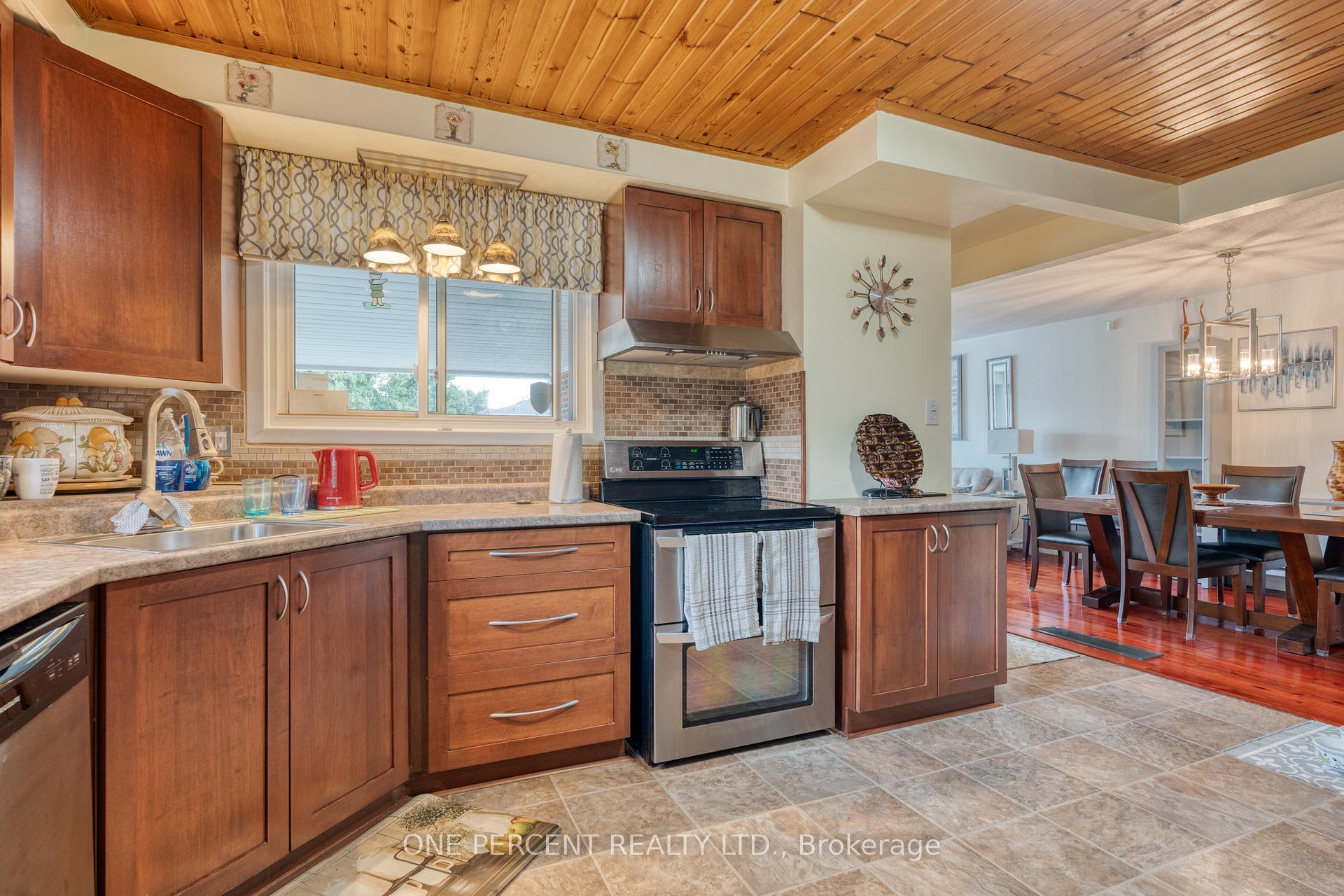 Photo 19 of 53 Anna Capri Drive, Hamilton, Templemead — HOMEH