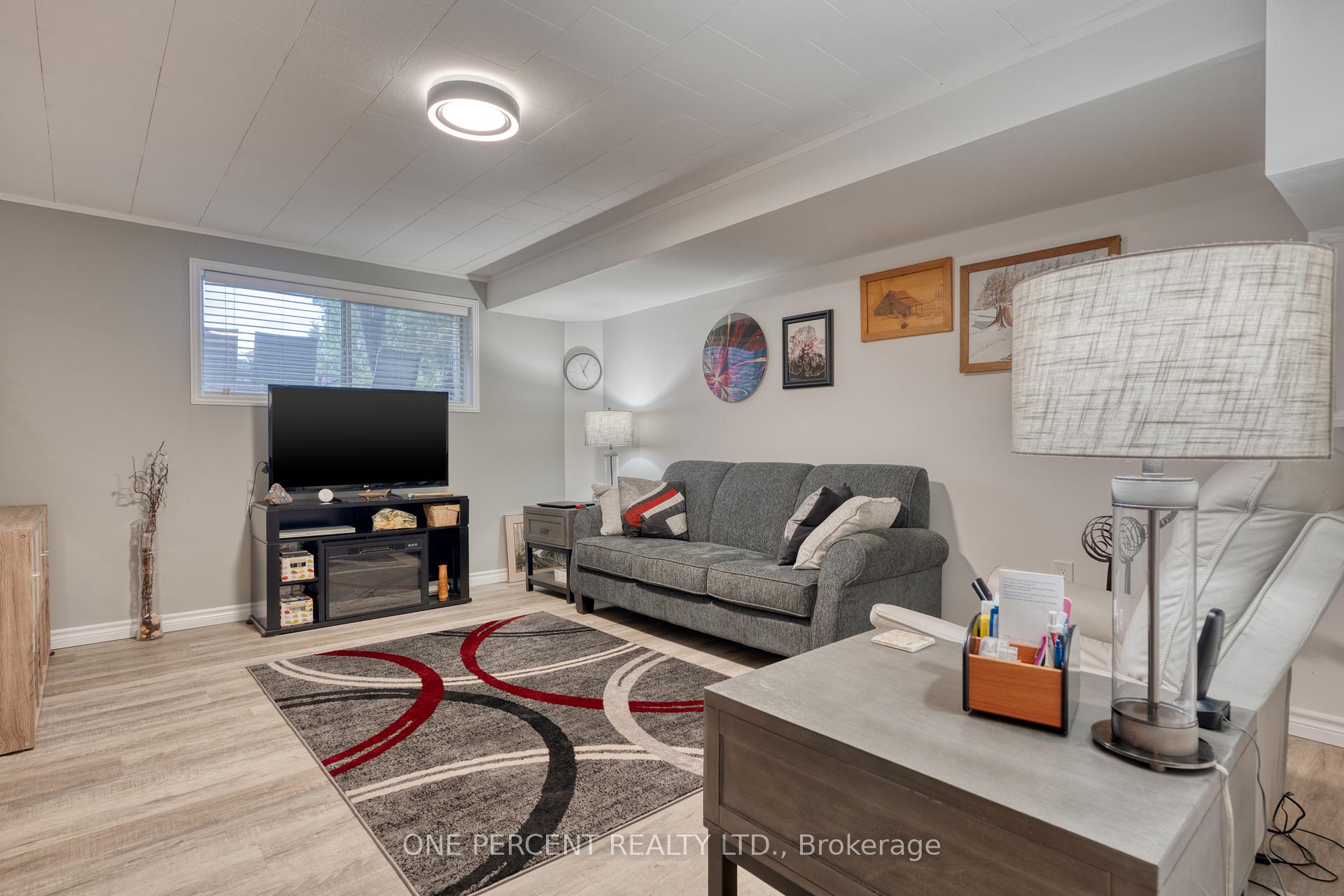Photo 25 of 53 Anna Capri Drive, Hamilton, Templemead — HOMEH
