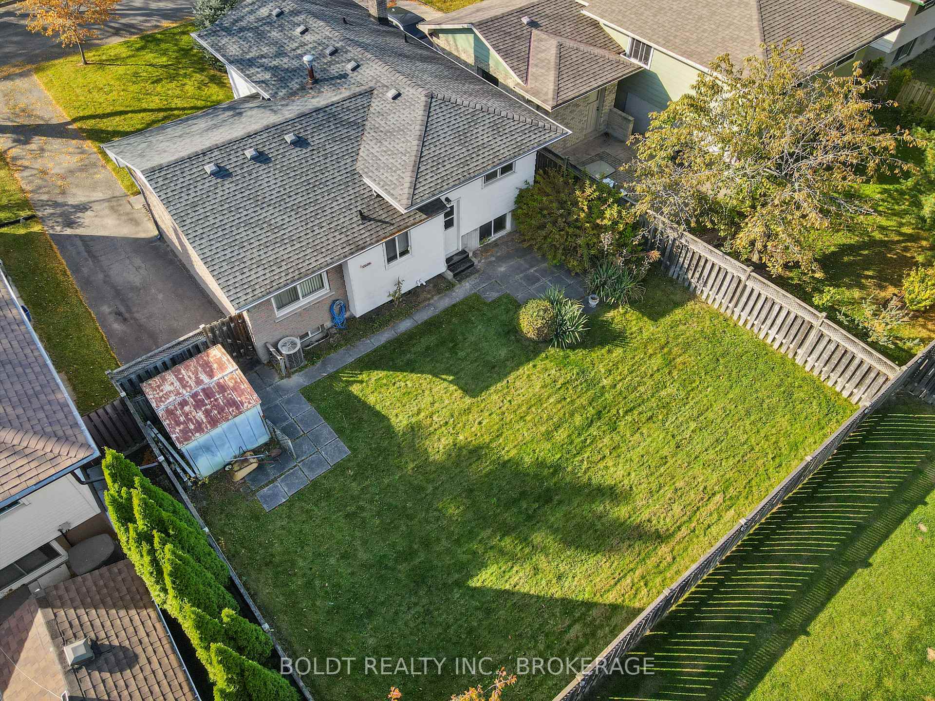Photo 5 of 5 Rainbow Drive, St. Catharines, Bunting/Linwell — HOMEH