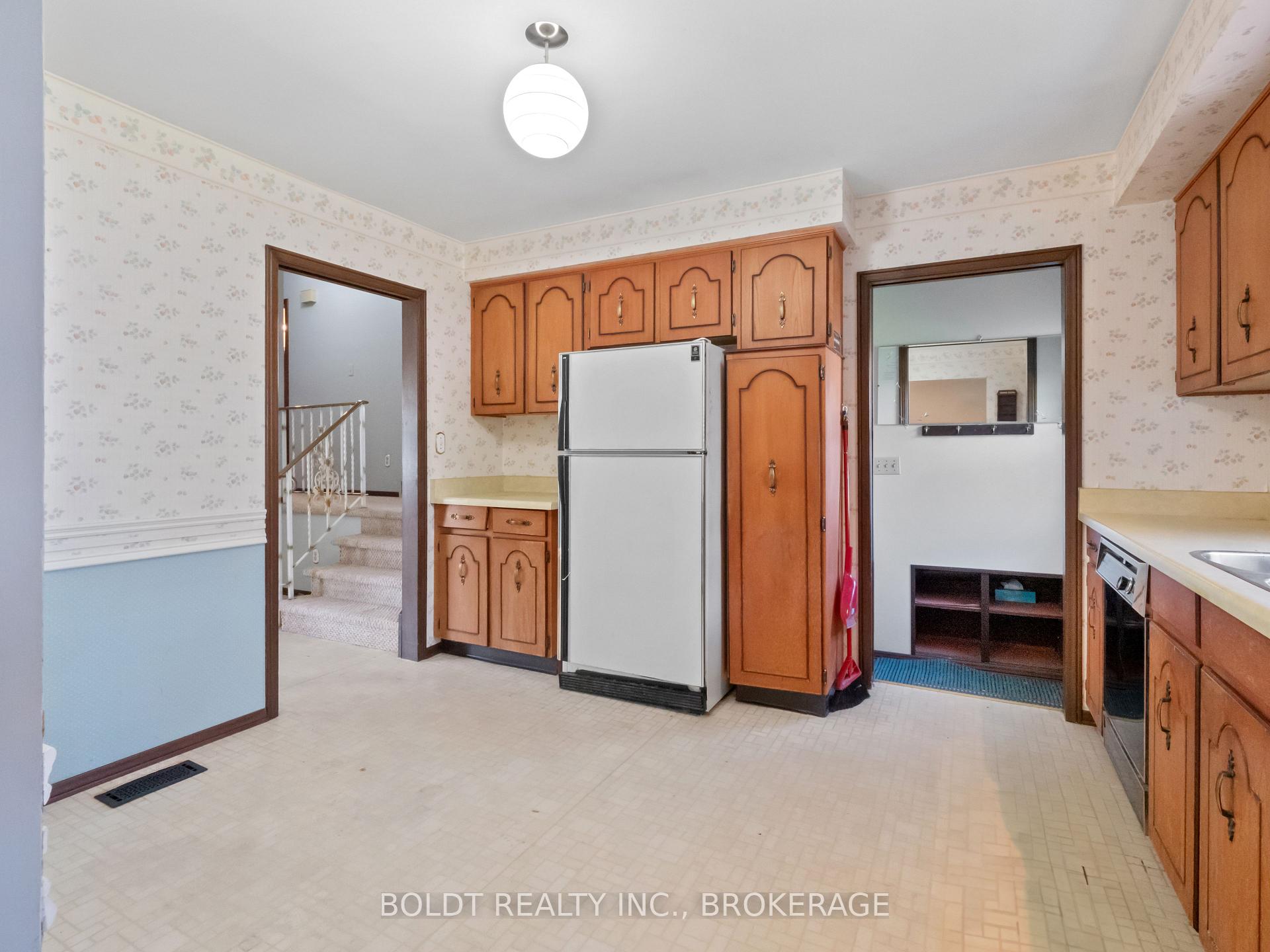 Photo 18 of 5 Rainbow Drive, St. Catharines, Bunting/Linwell — HOMEH