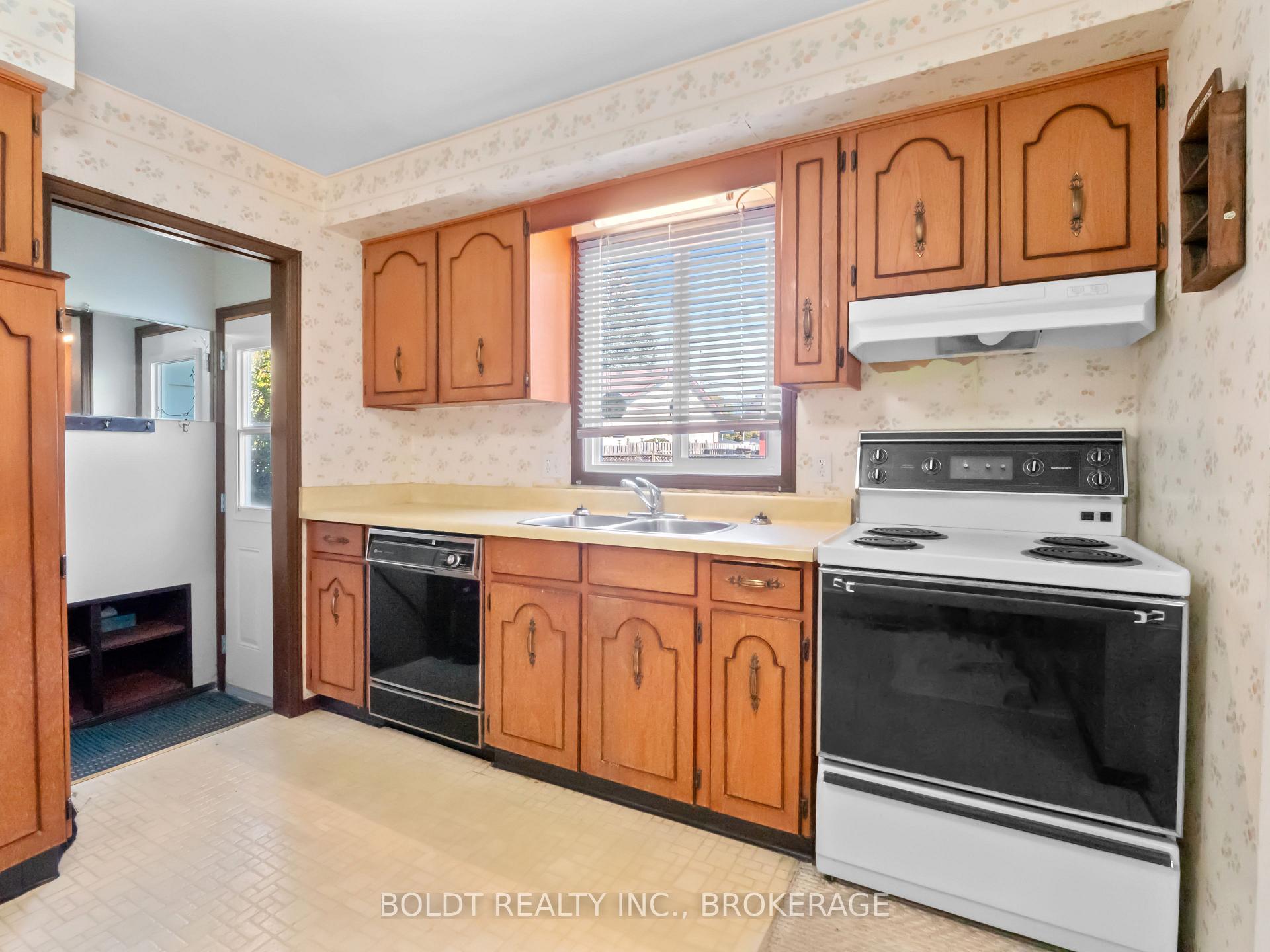 Photo 19 of 5 Rainbow Drive, St. Catharines, Bunting/Linwell — HOMEH