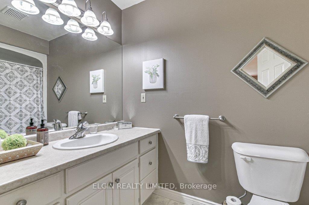 Photo 18 of 24 Cavanaugh Crescent, St. Thomas — HOMEH