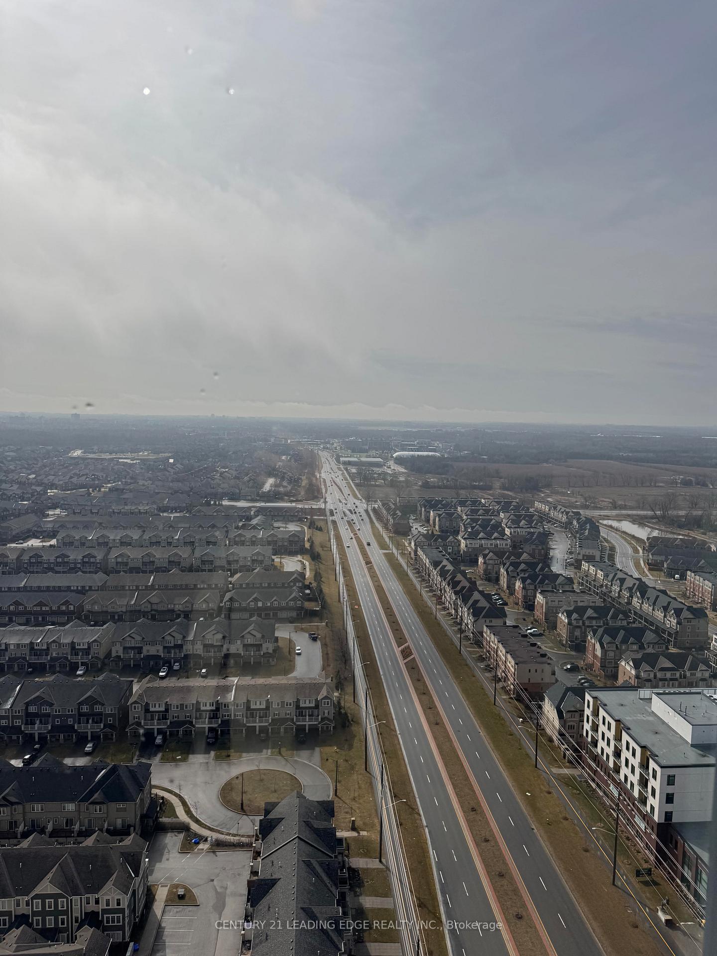 Photo 5 of Unit PH07, 2545 Simcoe Street N, Oshawa, Windfields — HOMEH