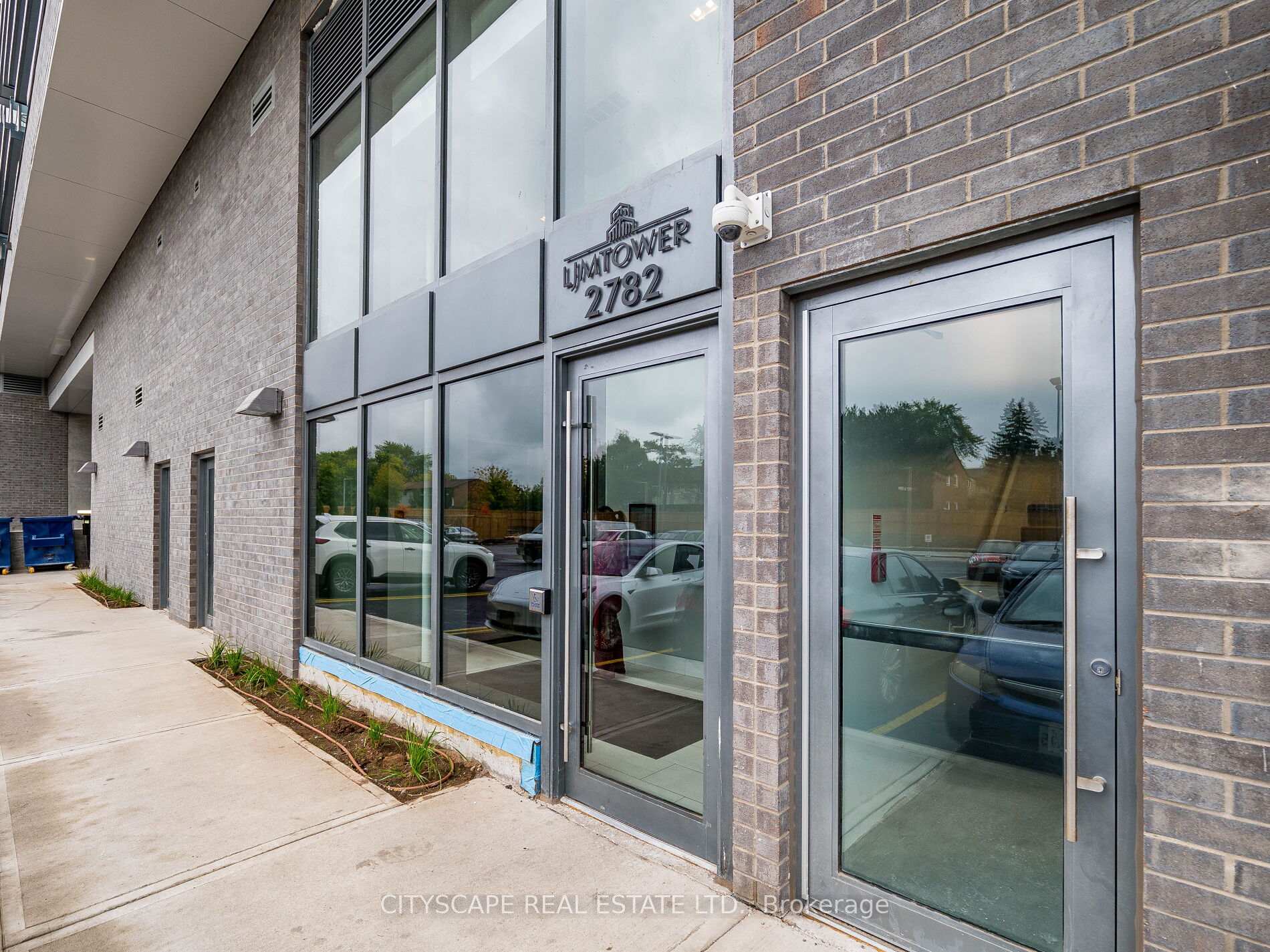 Photo 2 of Unit 1507, 2782 Barton Street E, Hamilton, Riverdale — HOMEH
