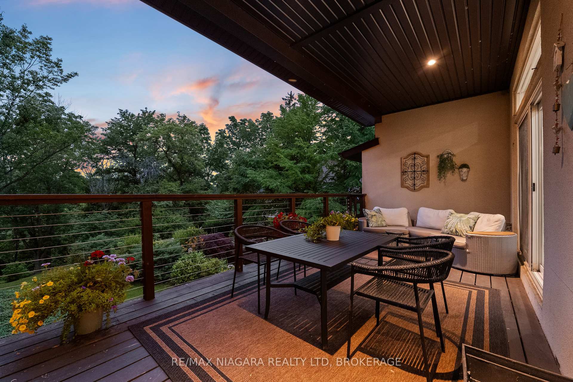 Photo 10 of 1647 Gregory Road, St. Catharines, Rural Fourth — HOMEH