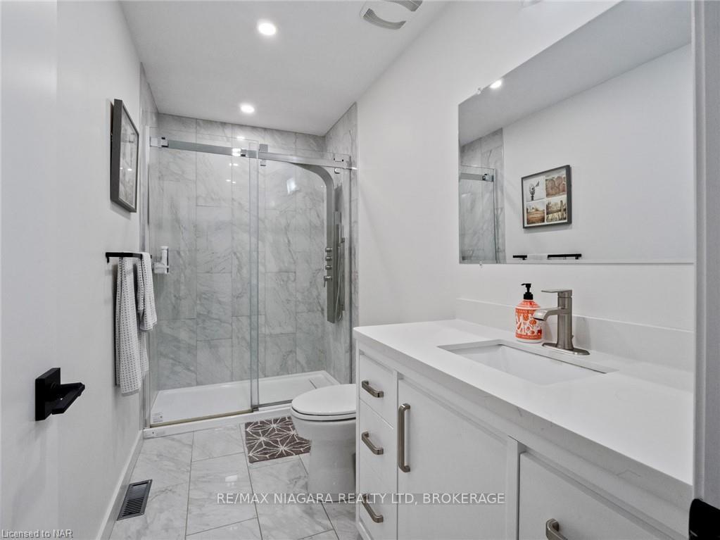Photo 31 of 1647 Gregory Road, St. Catharines, Rural Fourth — HOMEH