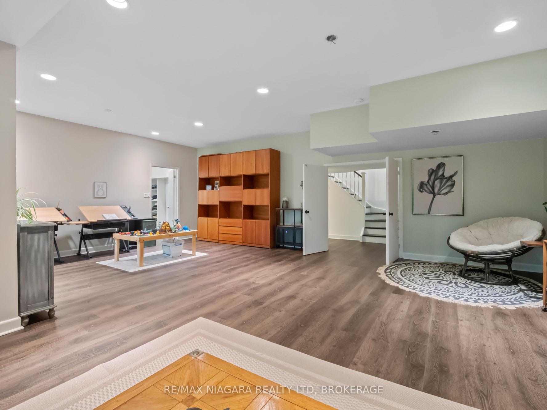 Photo 35 of 1647 Gregory Road, St. Catharines, Rural Fourth — HOMEH