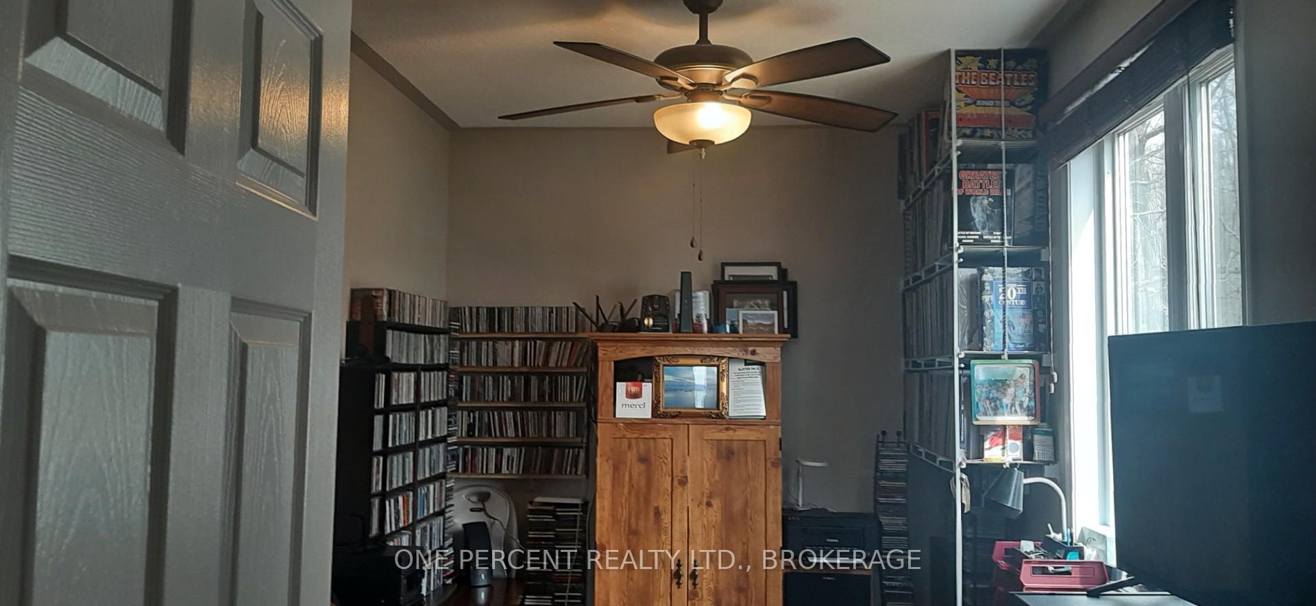 Photo 17 of 39 Dark Island Lane, Gananoque — HOMEH