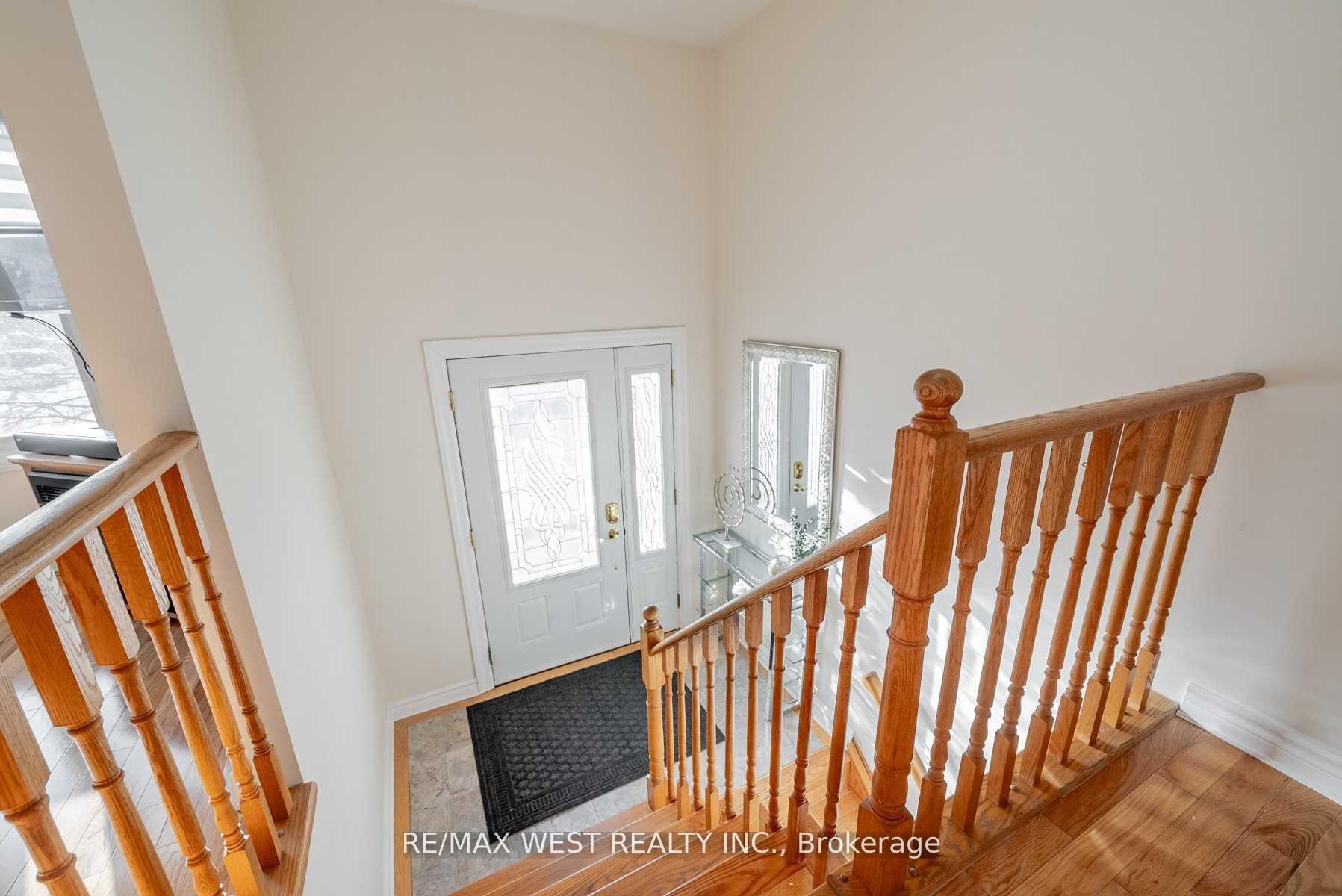 Photo 3 of Unit Main Fl, 23 Bruntsfield Street, Clarington, Courtice — HOMEH