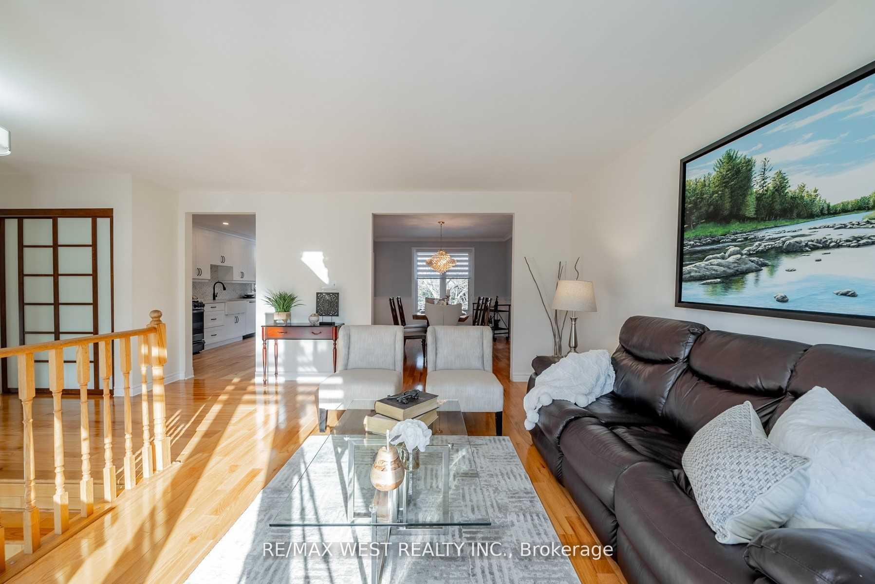 Photo 4 of Unit Main Fl, 23 Bruntsfield Street, Clarington, Courtice — HOMEH