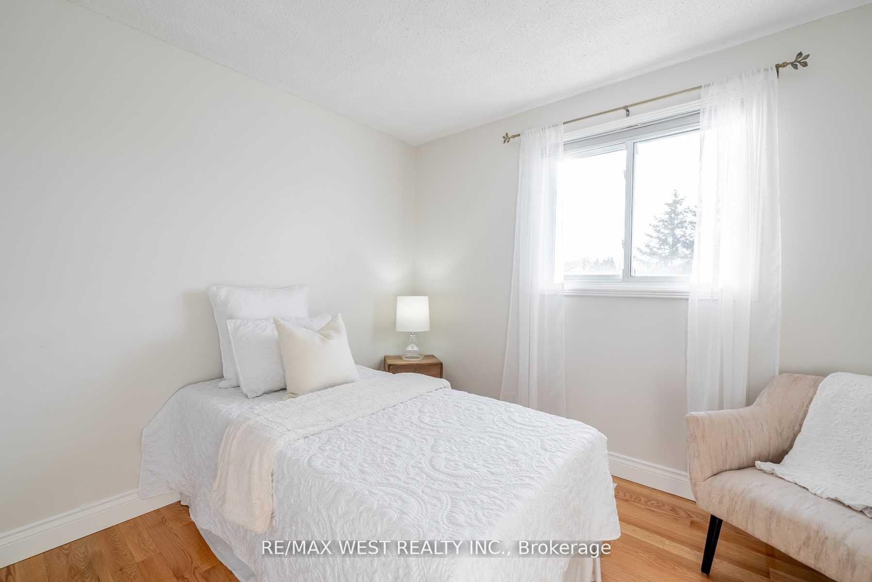 Photo 16 of Unit Main Fl, 23 Bruntsfield Street, Clarington, Courtice — HOMEH