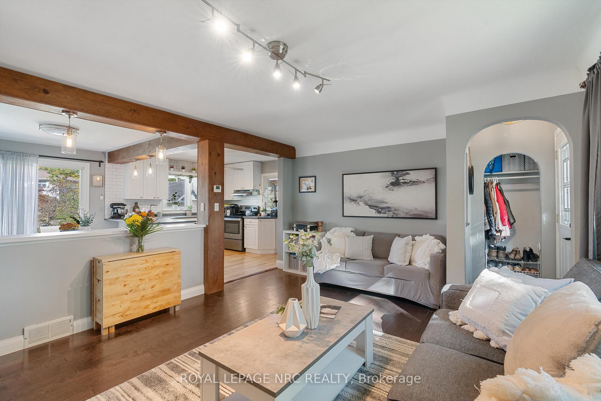Photo 9 of 47 Beamer Avenue, St. Catharines, Bunting/Linwell — HOMEH
