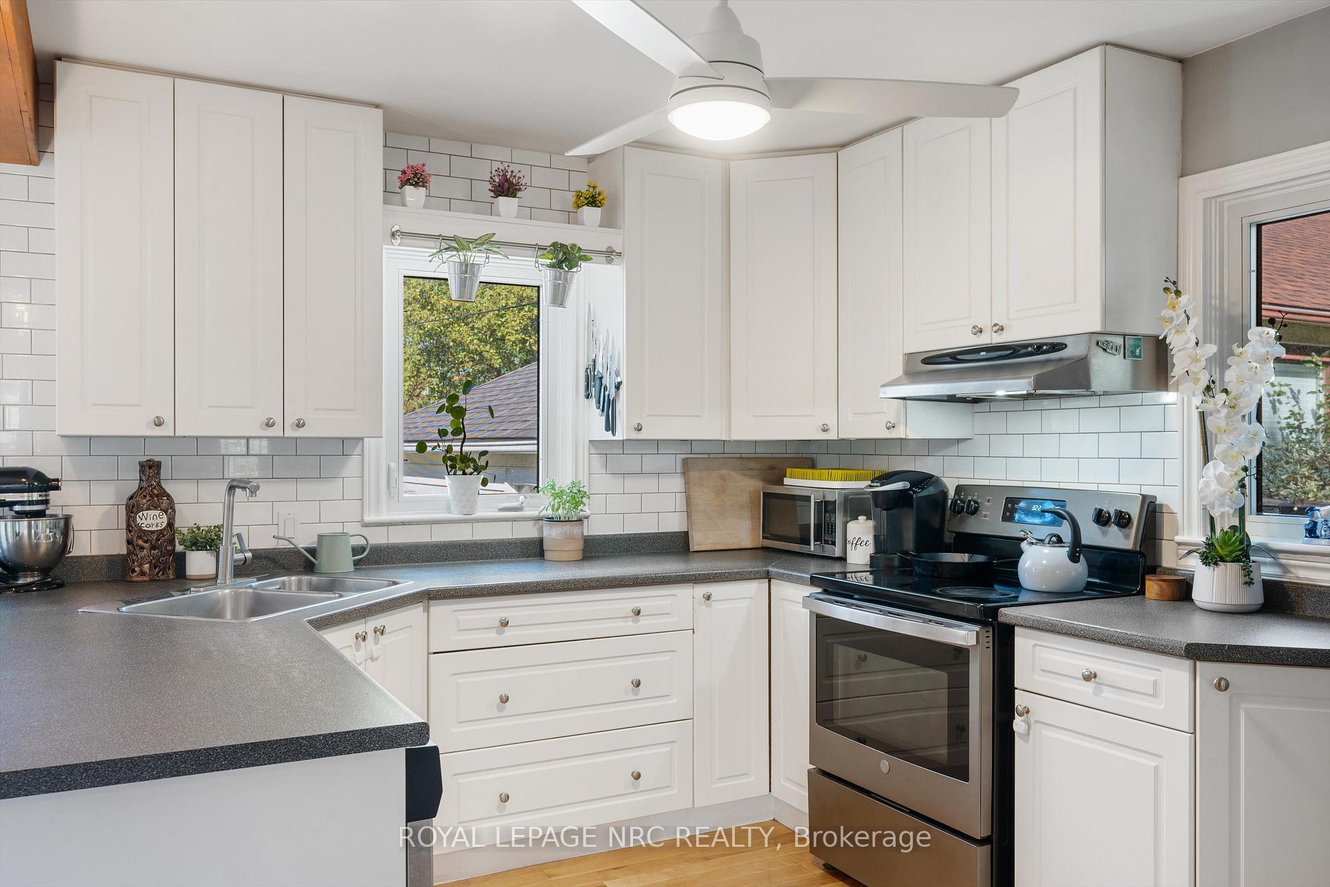 Photo 14 of 47 Beamer Avenue, St. Catharines, Bunting/Linwell — HOMEH