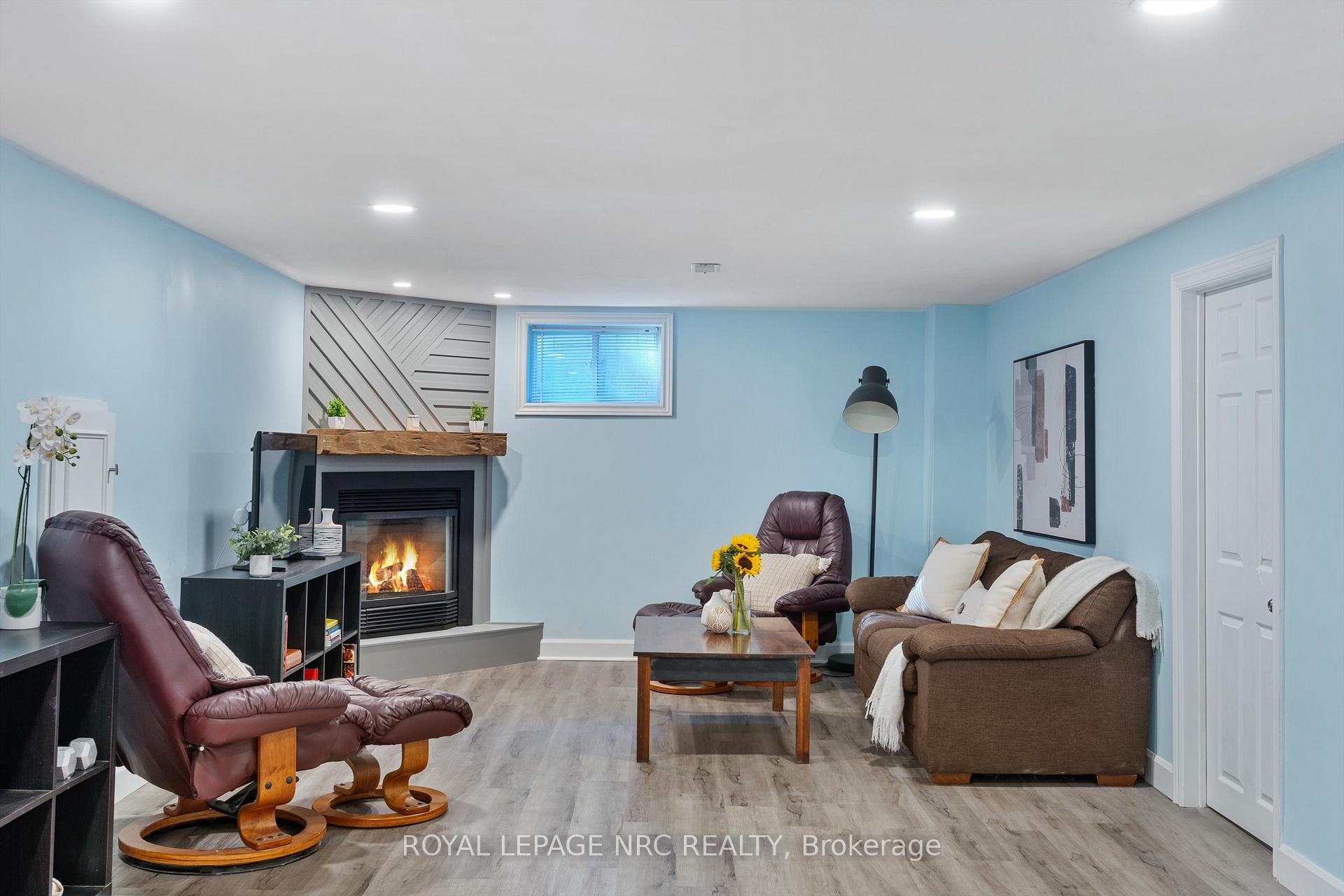 Photo 23 of 47 Beamer Avenue, St. Catharines, Bunting/Linwell — HOMEH