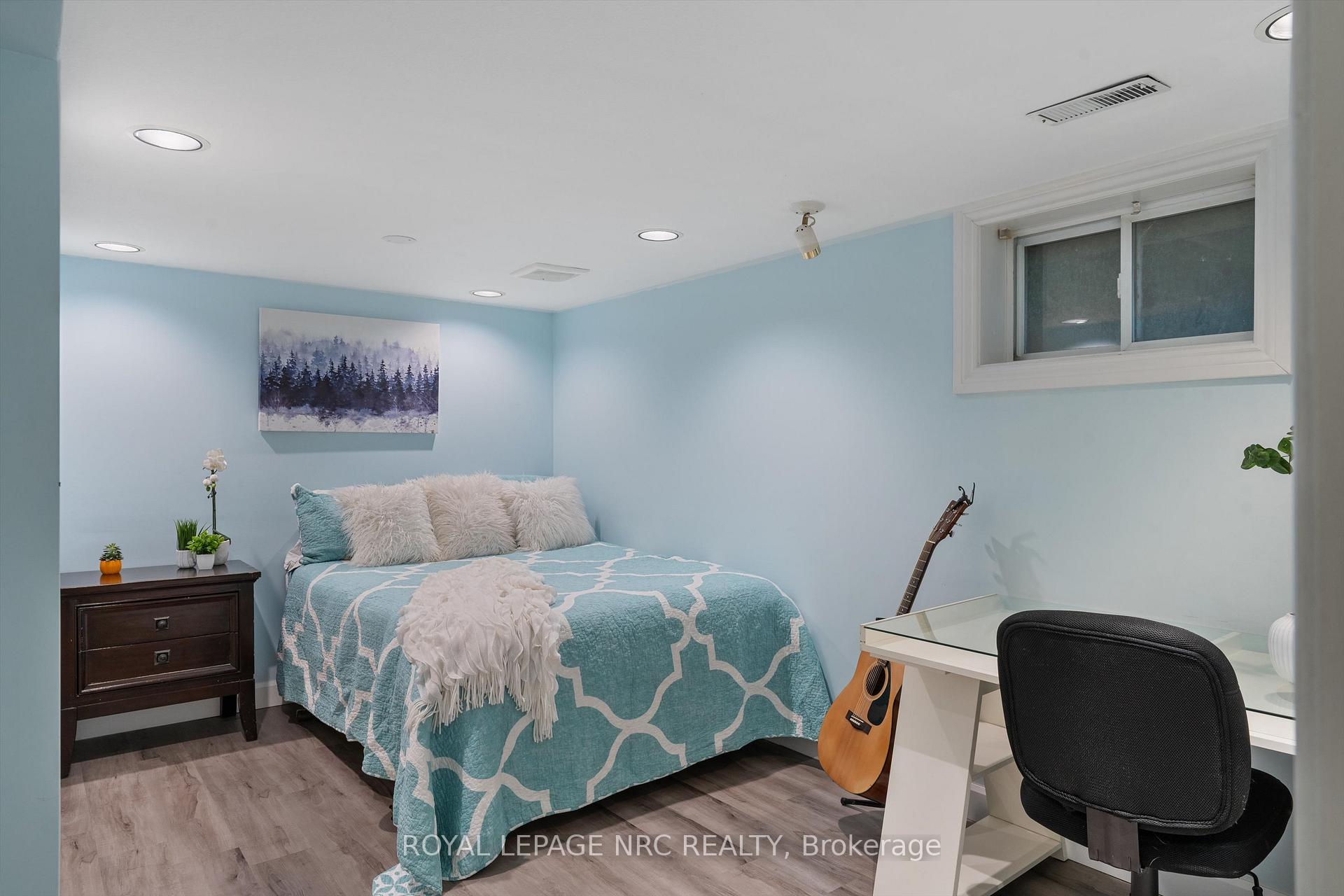 Photo 29 of 47 Beamer Avenue, St. Catharines, Bunting/Linwell — HOMEH