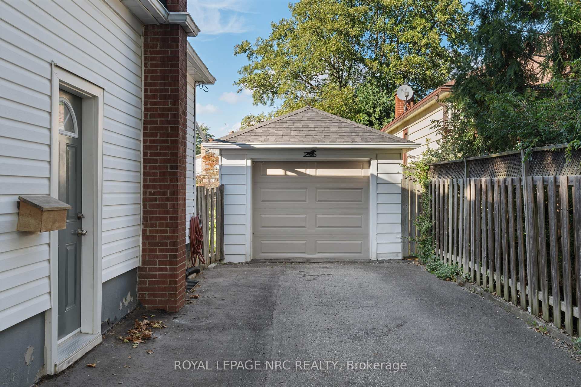 Photo 31 of 47 Beamer Avenue, St. Catharines, Bunting/Linwell — HOMEH