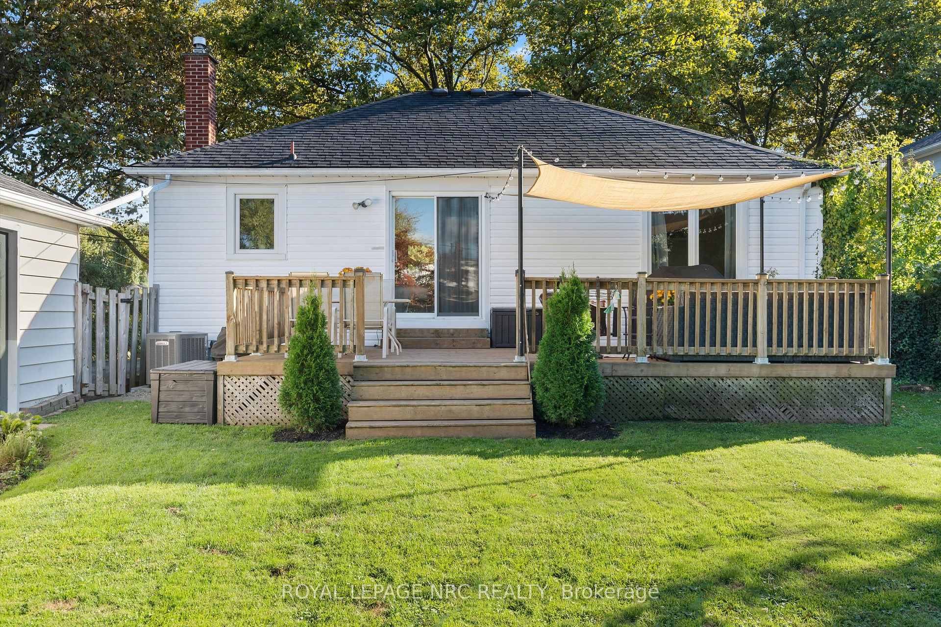 Photo 32 of 47 Beamer Avenue, St. Catharines, Bunting/Linwell — HOMEH