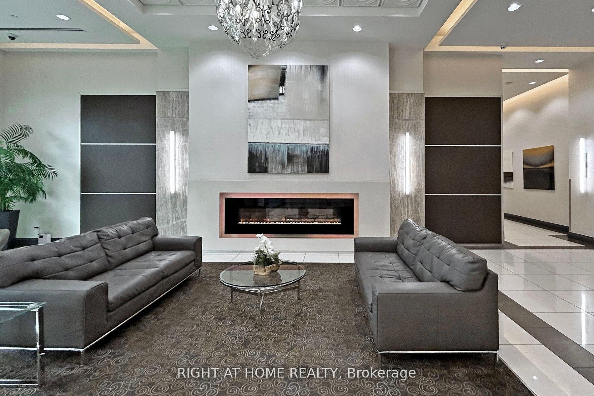 Photo 2 of Unit 726, 7161 Yonge Street, Markham, Grandview — HOMEH