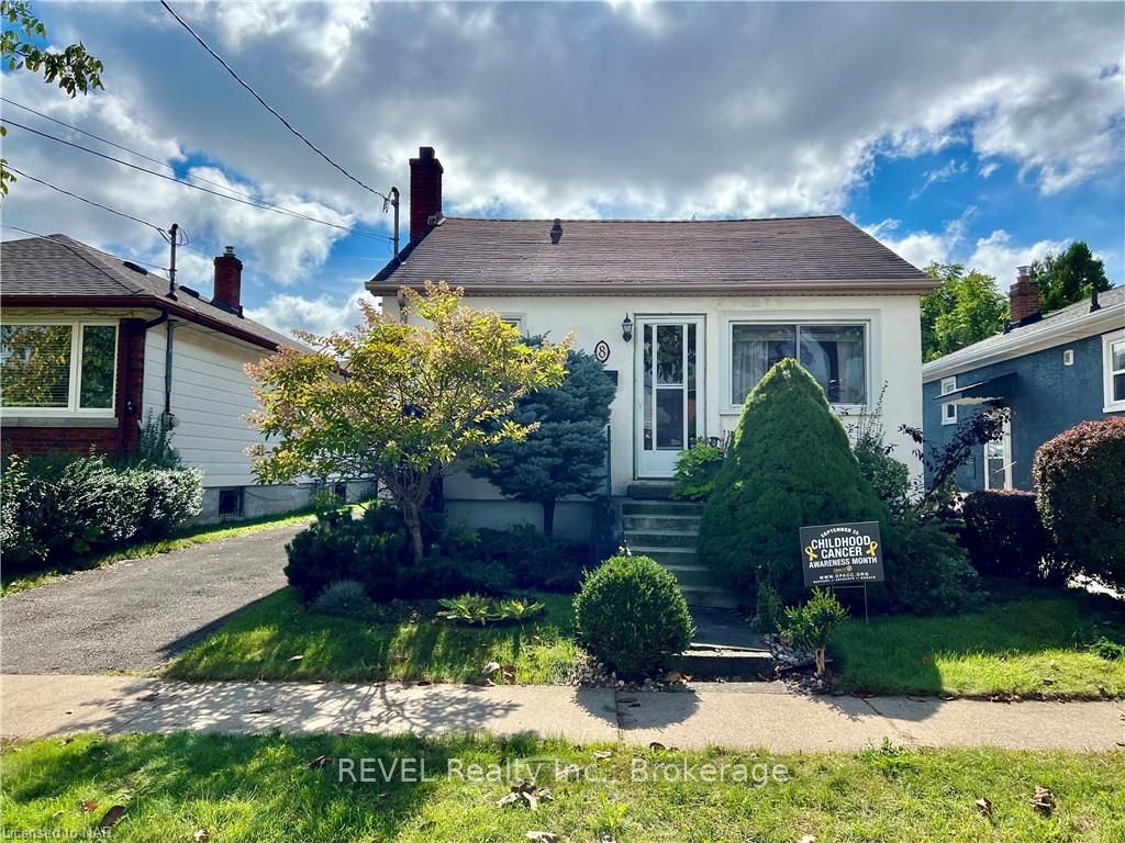 Photo 1 of 8 Garnet Street, St. Catharines, Facer — HOMEH