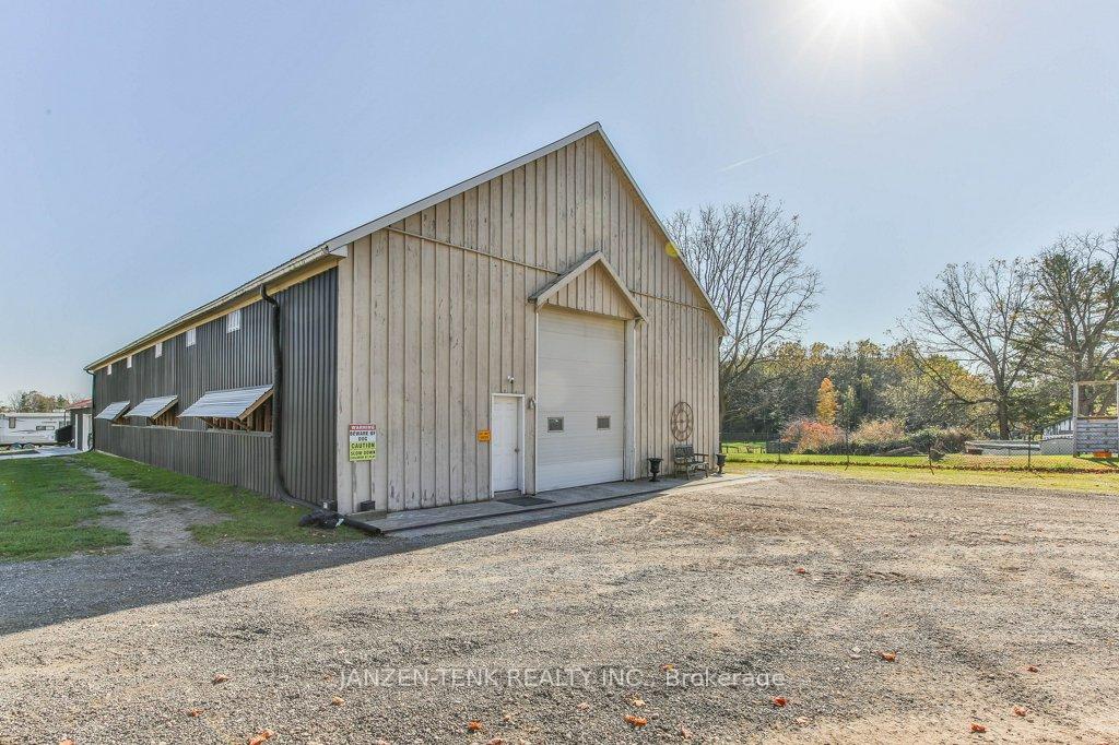 Photo 47 of 7654 Hacienda Road, Malahide, Rural Malahide — HOMEH