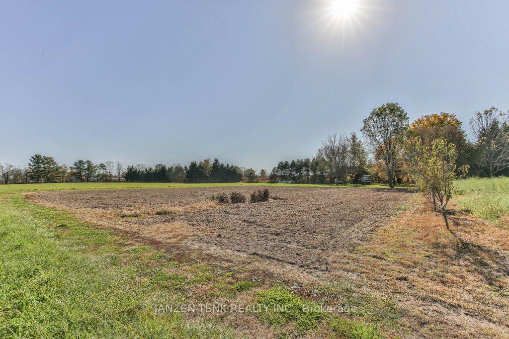 Photo 59 of 7654 Hacienda Road, Malahide, Rural Malahide — HOMEH