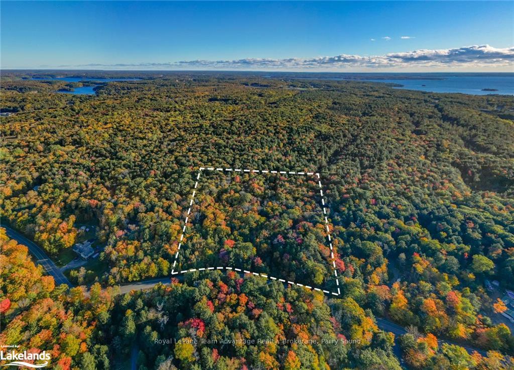 Photo 11 of 51 Lake Forest Drive, McDougall — HOMEH
