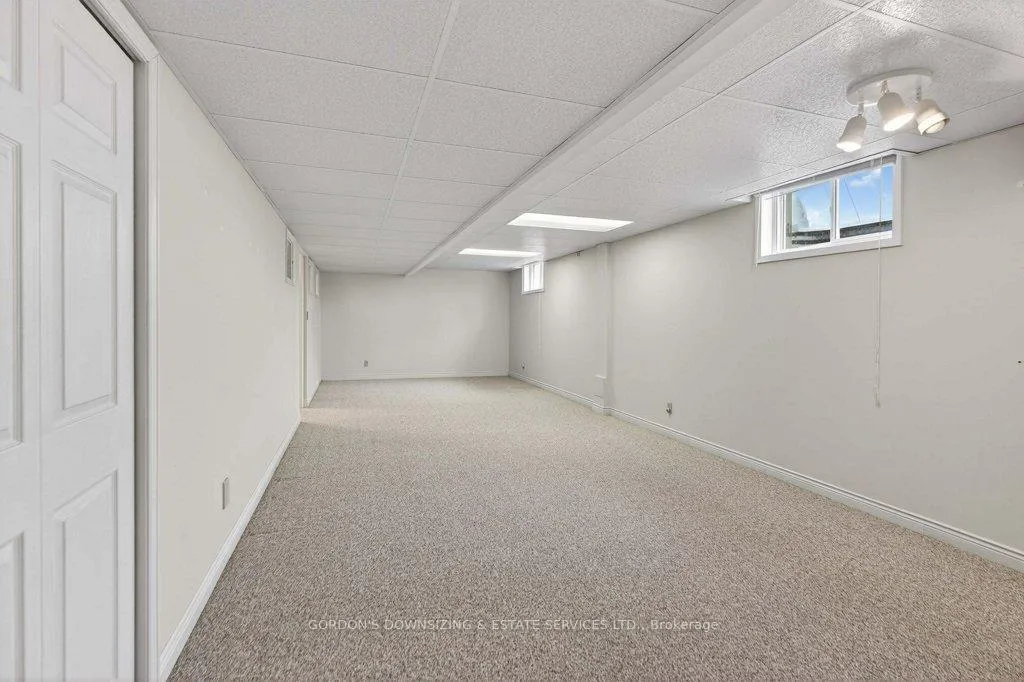 Photo 37 of 6 Wilmot Court, Belleville, Belleville Ward — HOMEH