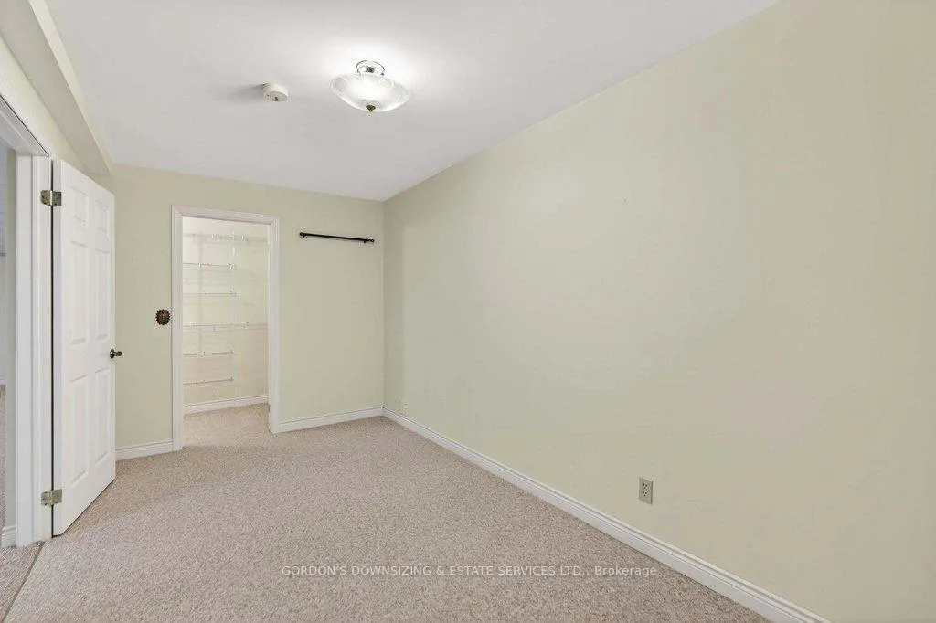 Photo 39 of 6 Wilmot Court, Belleville, Belleville Ward — HOMEH