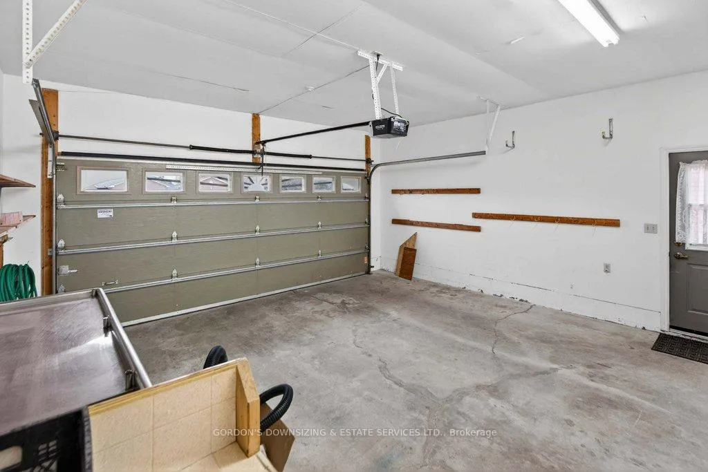 Photo 42 of 6 Wilmot Court, Belleville, Belleville Ward — HOMEH