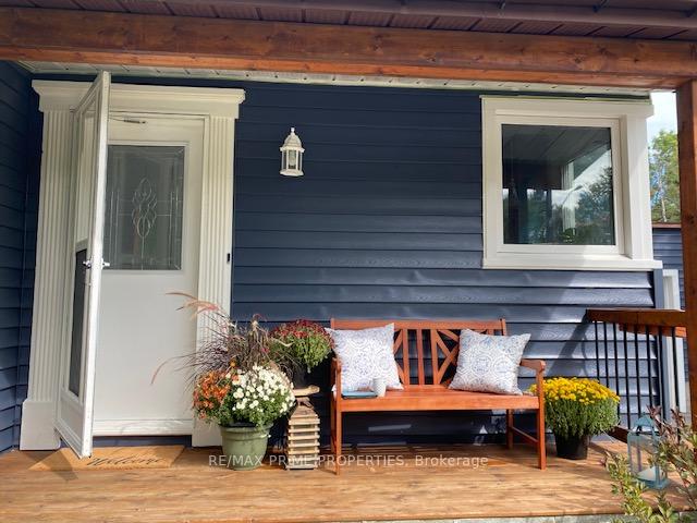 Photo 3 of Unit Upper, 199 Owen Street, Barrie, Wellington — HOMEH