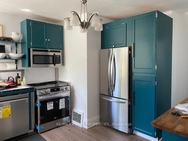 Photo 5 of Unit Upper, 199 Owen Street, Barrie, Wellington — HOMEH
