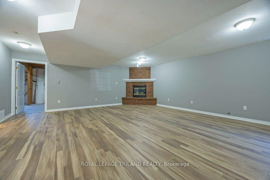 Photo 18 of 170 Woodworth Avenue, St. Thomas — HOMEH