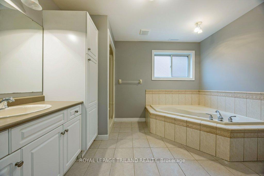 Photo 25 of 170 Woodworth Avenue, St. Thomas — HOMEH