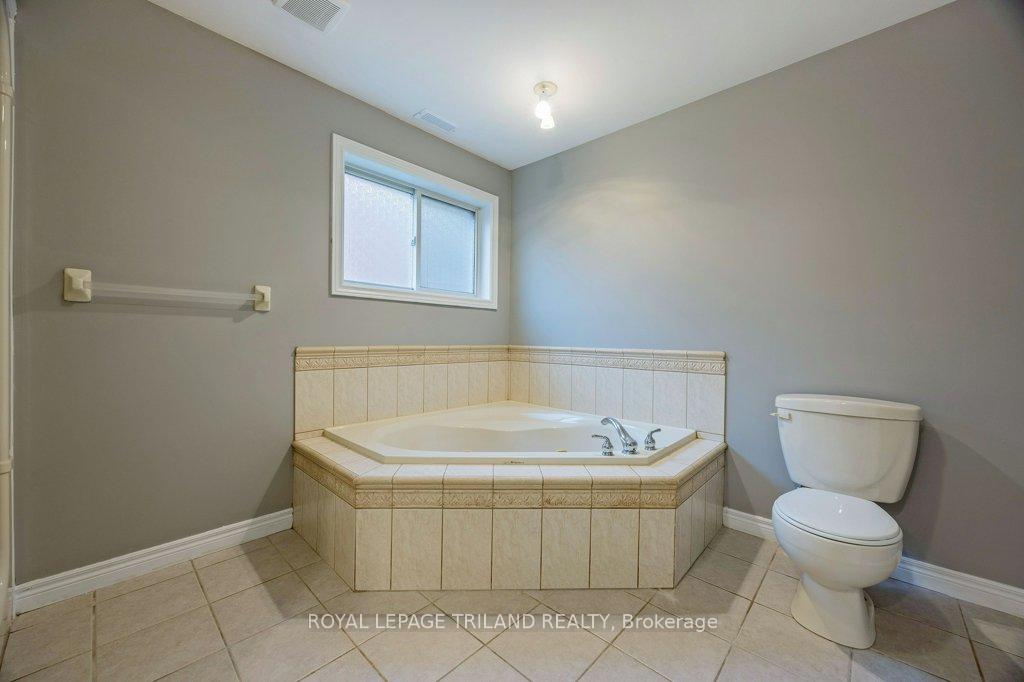 Photo 26 of 170 Woodworth Avenue, St. Thomas — HOMEH