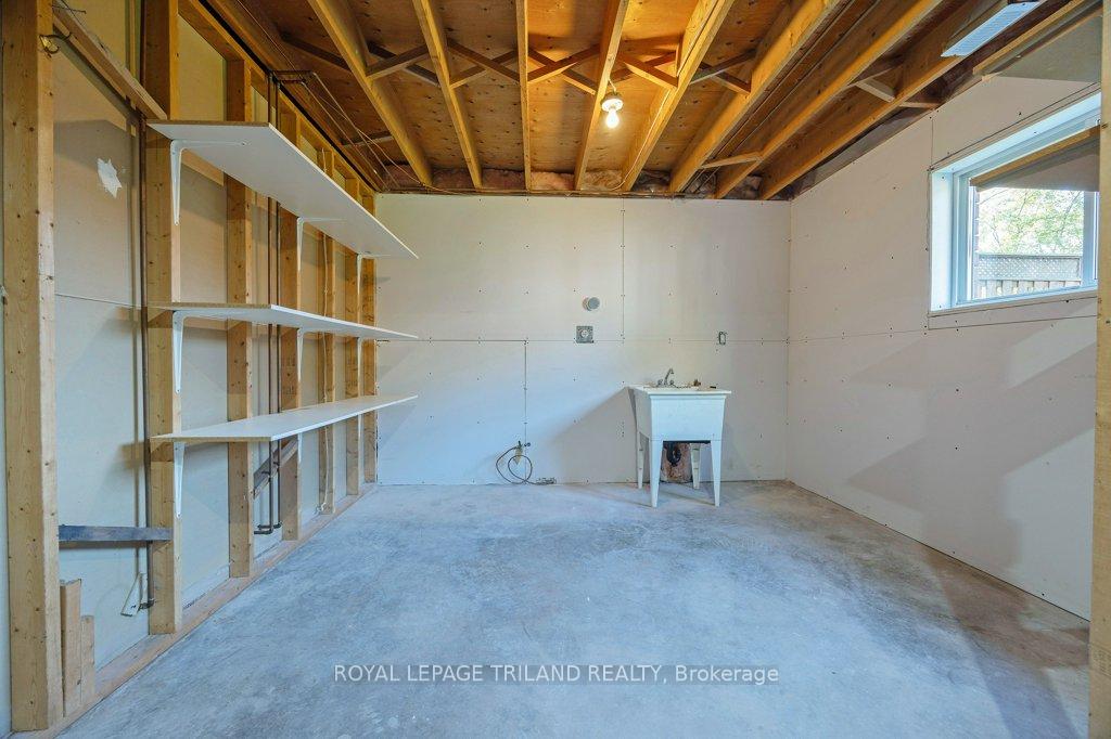 Photo 29 of 170 Woodworth Avenue, St. Thomas — HOMEH