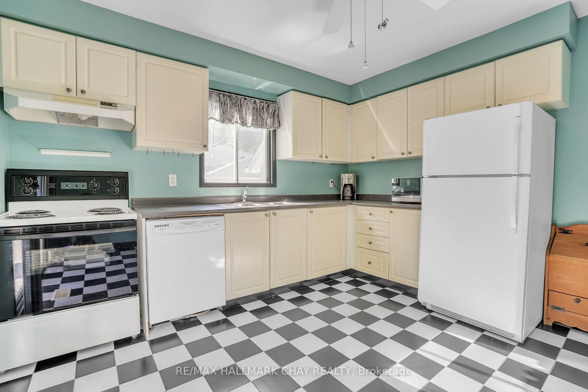 Photo 11 of 24 Michael Street, Essa, Angus — HOMEH