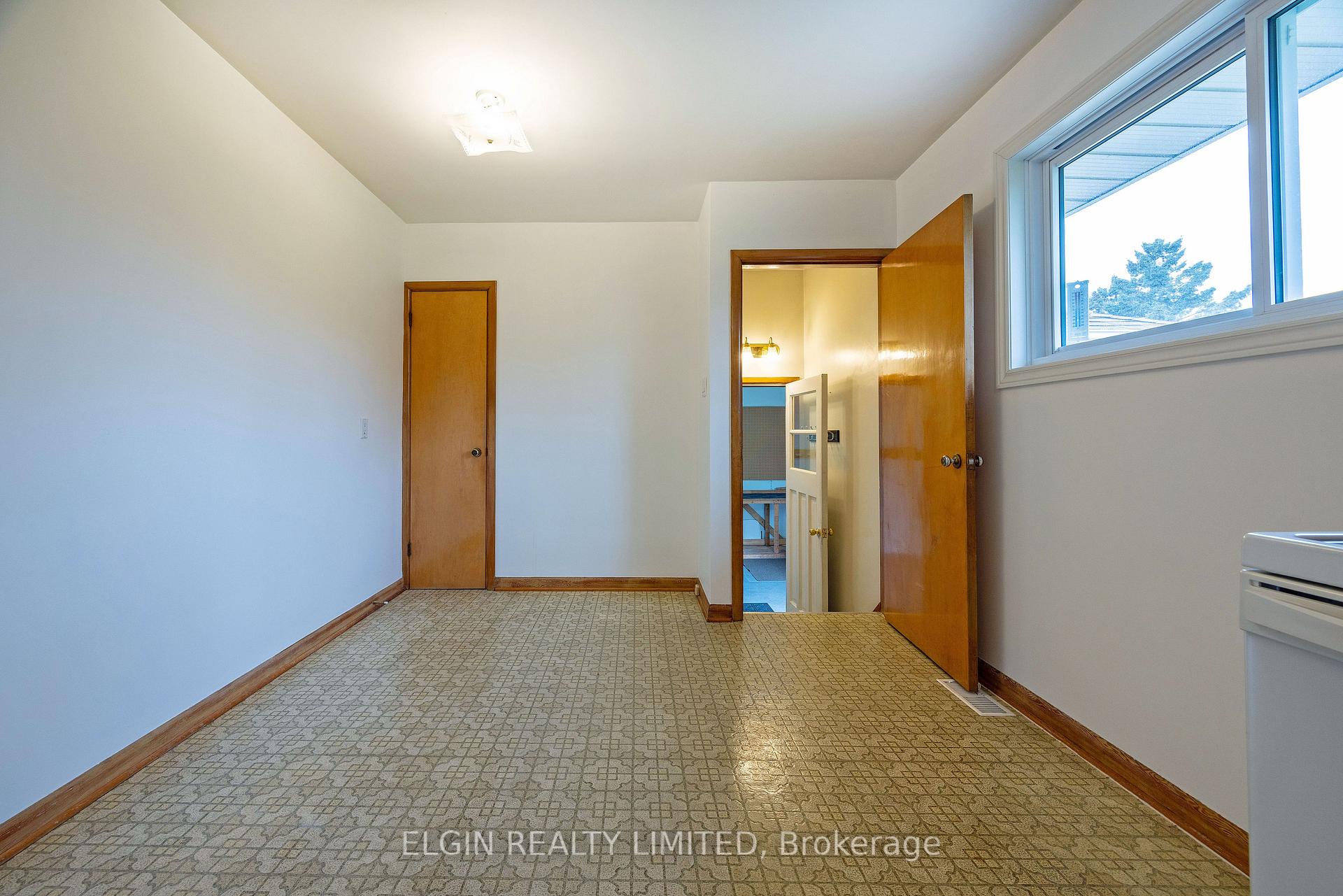 Photo 11 of 178 Myrtle Street, St. Thomas — HOMEH