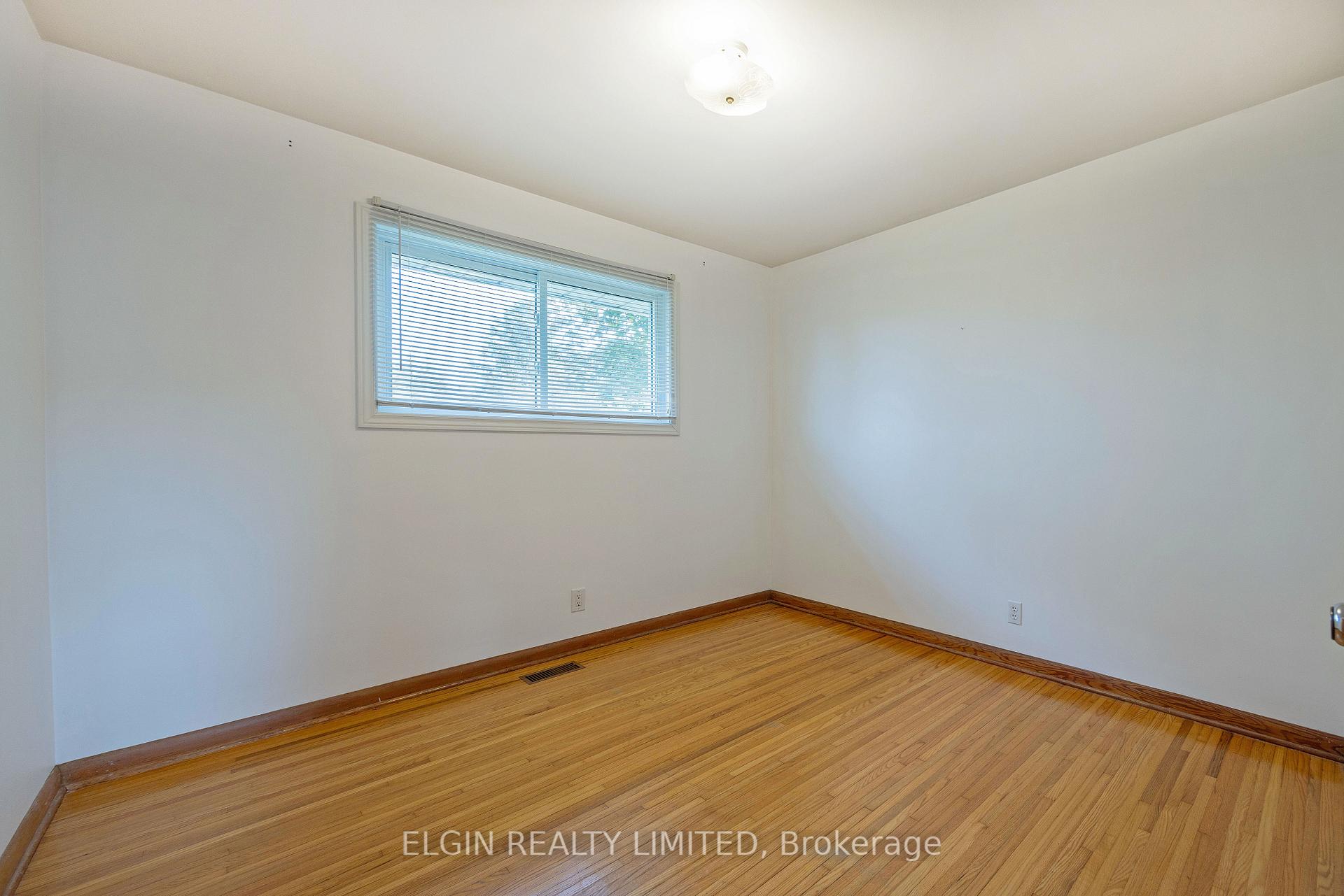 Photo 15 of 178 Myrtle Street, St. Thomas — HOMEH