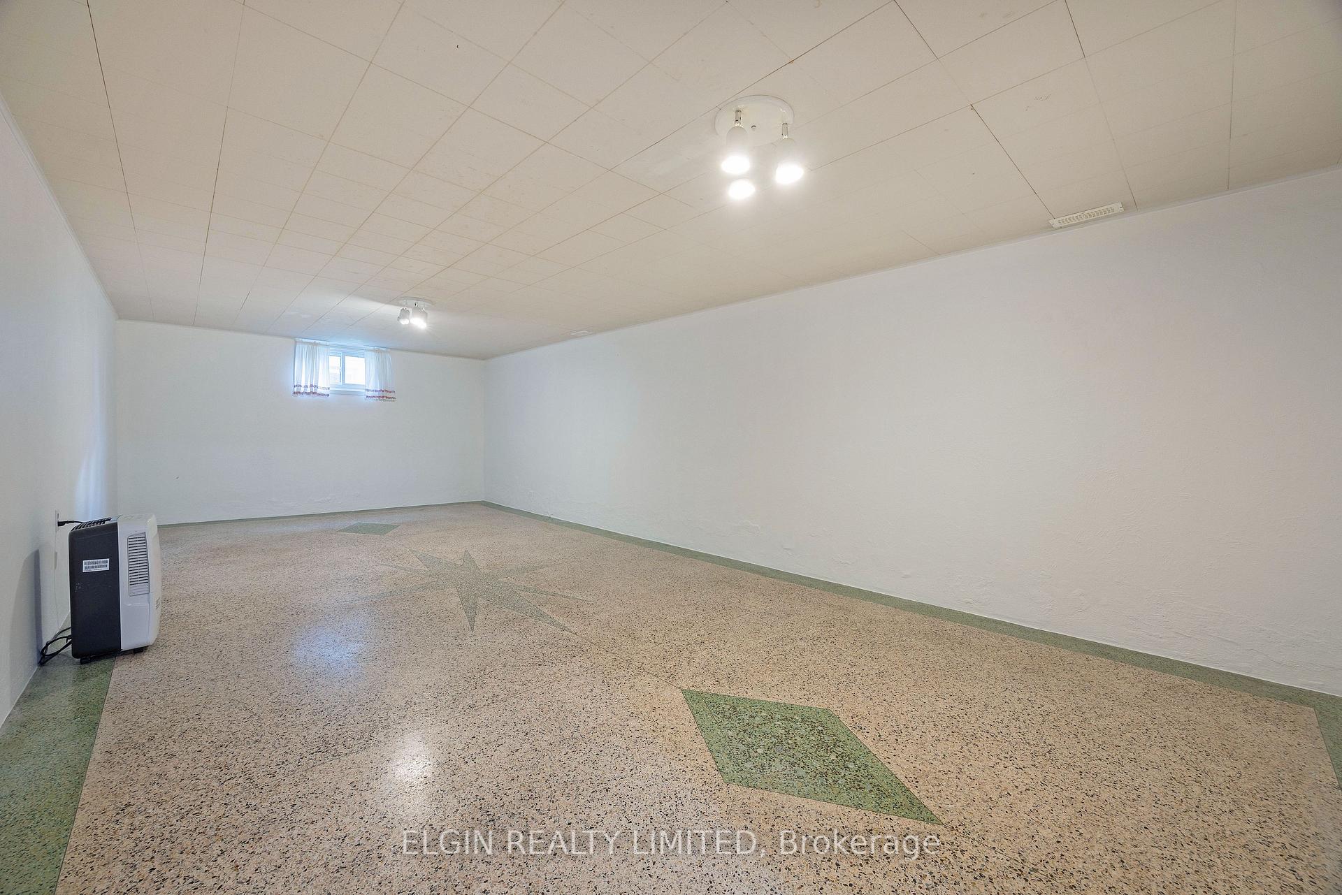 Photo 18 of 178 Myrtle Street, St. Thomas — HOMEH
