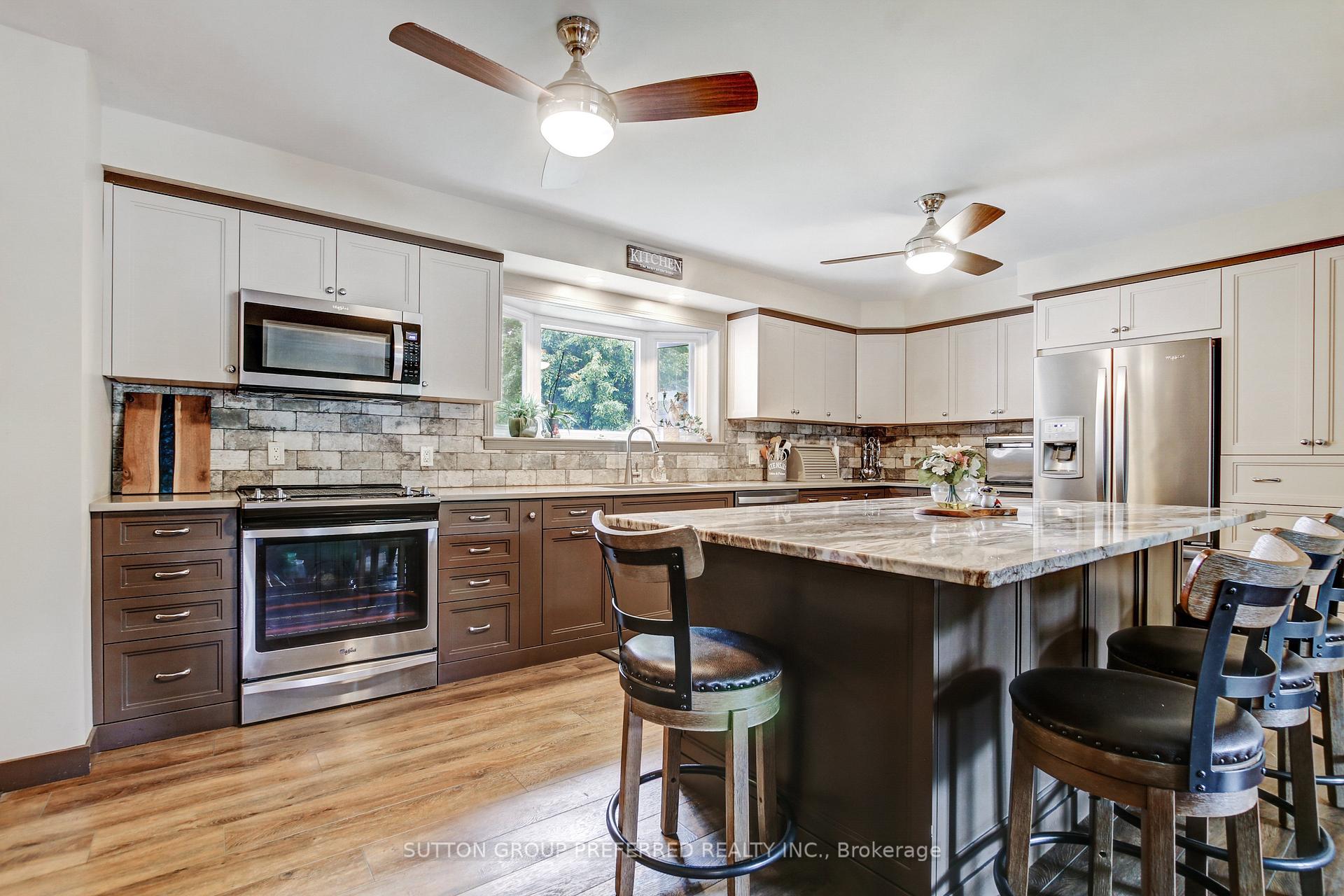 Photo 3 of 211 Union Street, Central Elgin, Belmont — HOMEH