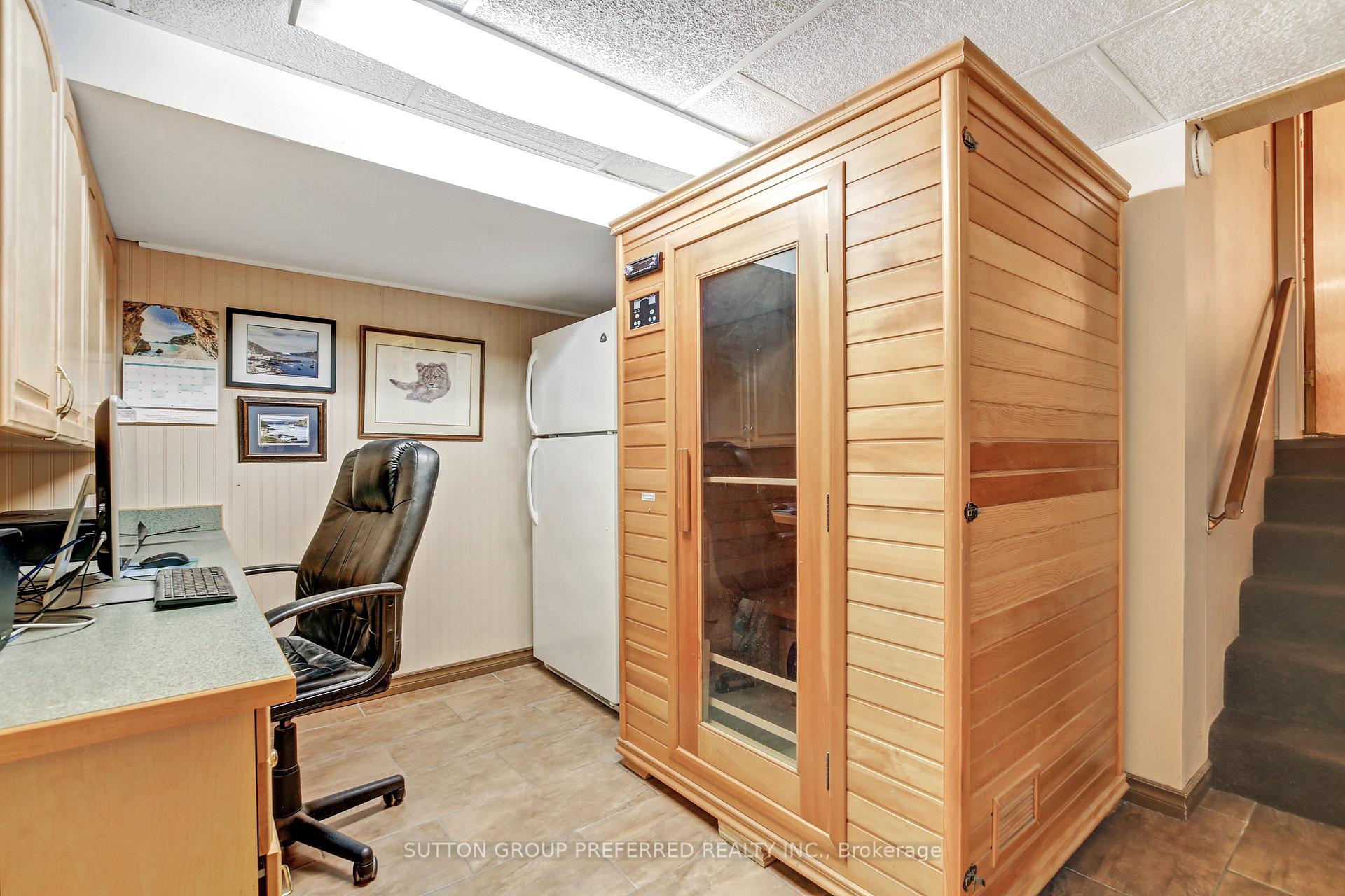 Photo 18 of 211 Union Street, Central Elgin, Belmont — HOMEH