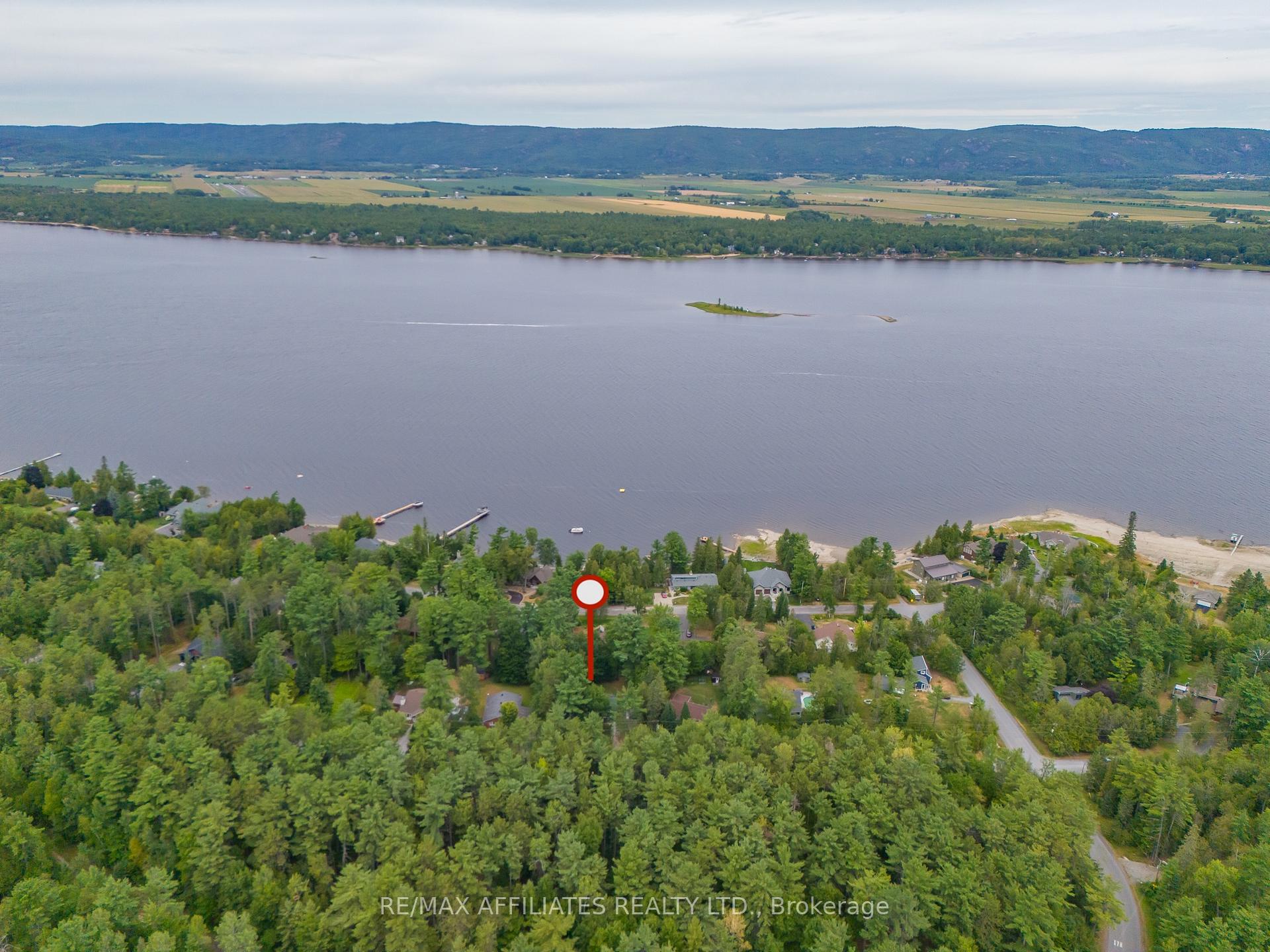 Photo 3 of 3662 Forestview Lane, Ottawa, Dunrobin Shores — HOMEH