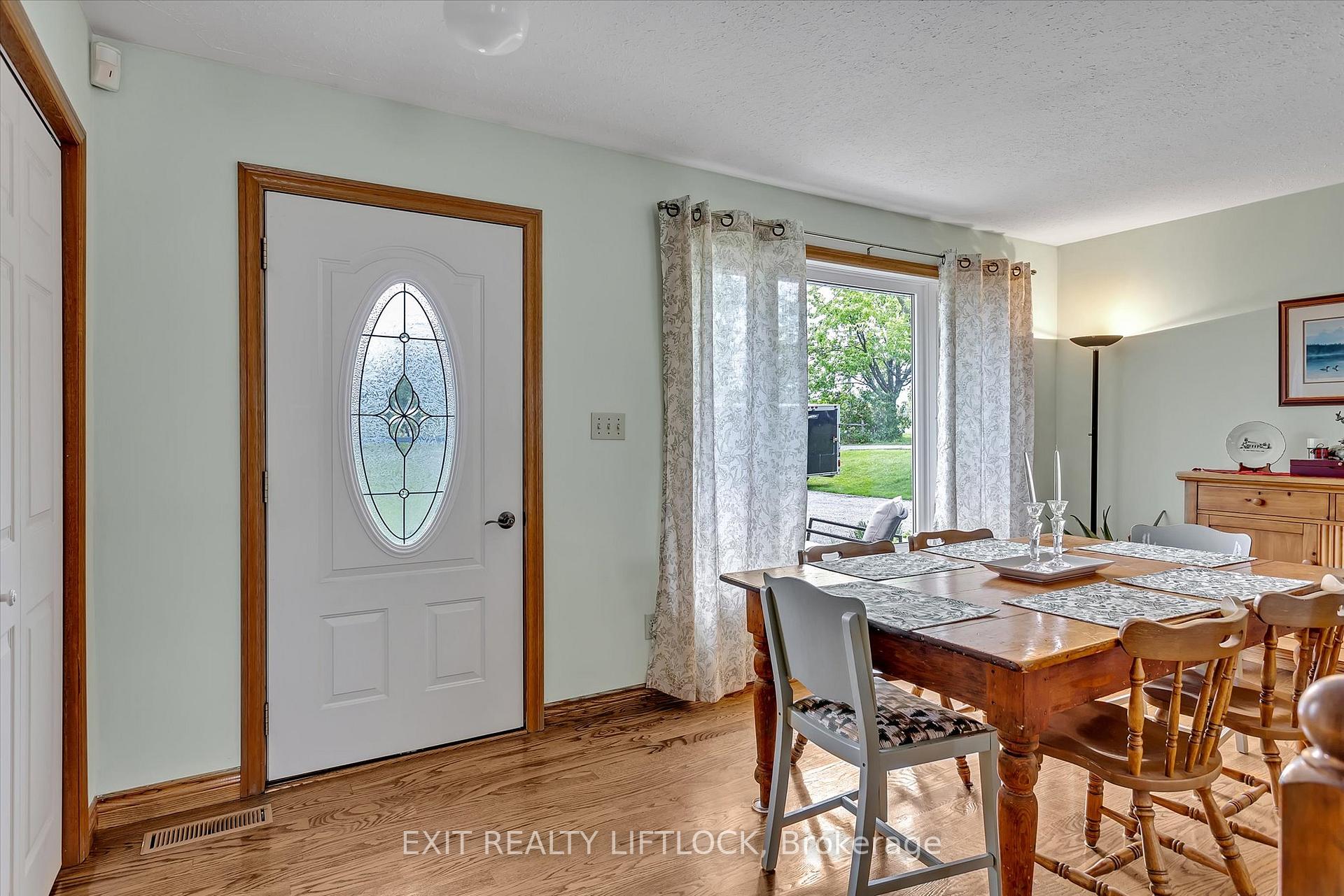 Photo 4 of 890 Stewart Line, Cavan Monaghan, Cavan Twp — HOMEH