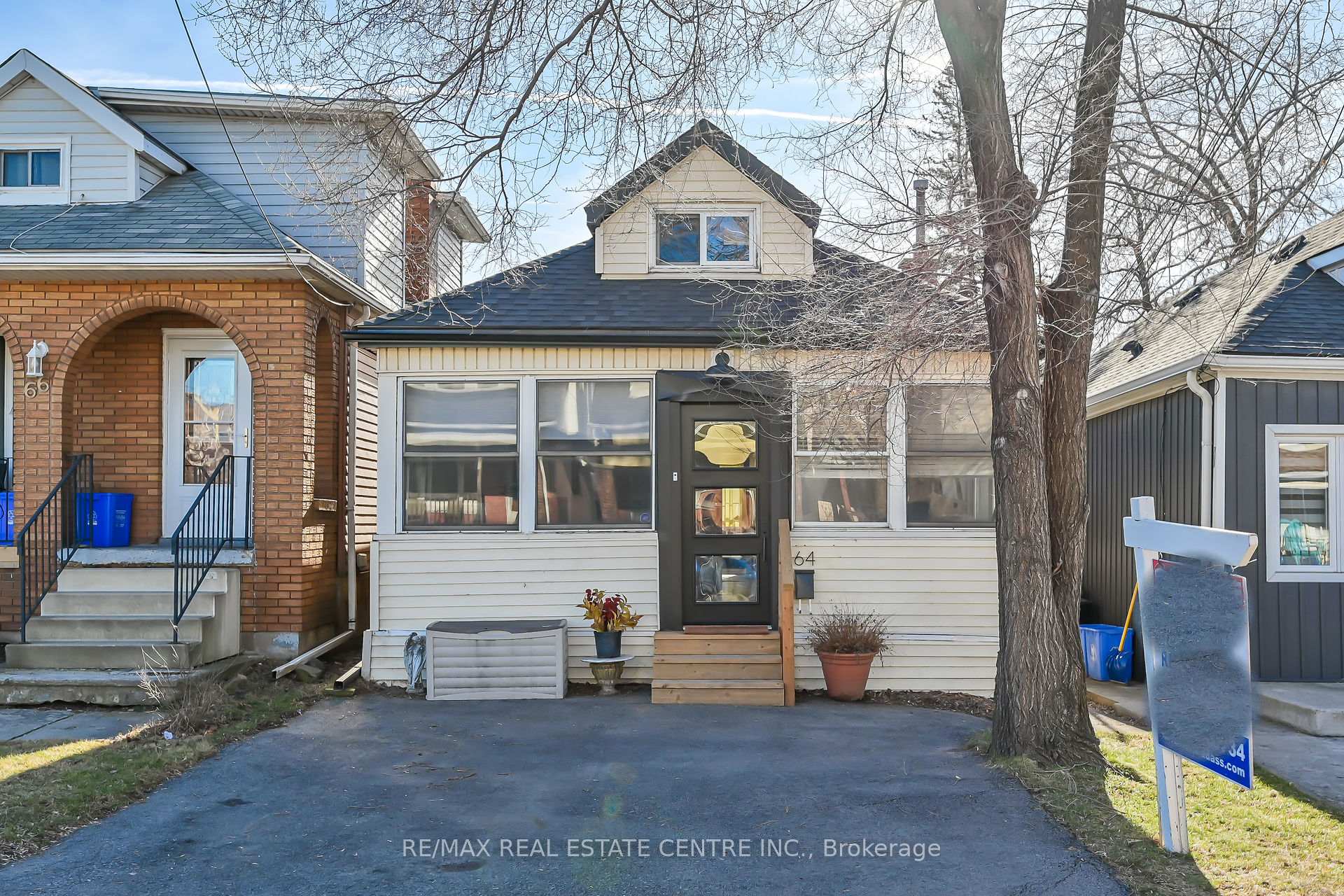 Photo 1 of 64 Argyle Avenue, Hamilton, Crown Point — HOMEH