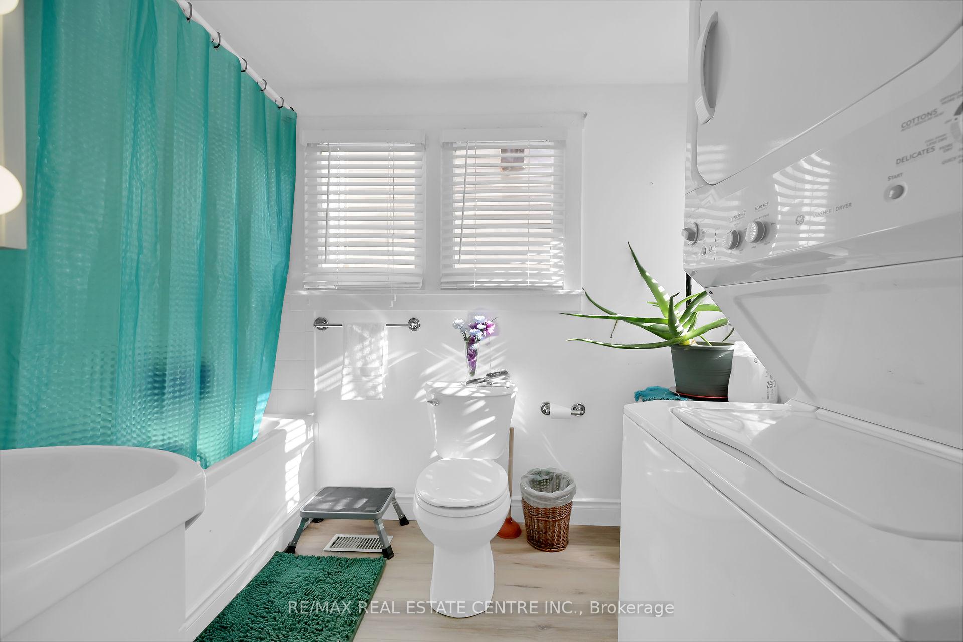 Photo 41 of 64 Argyle Avenue, Hamilton, Crown Point — HOMEH