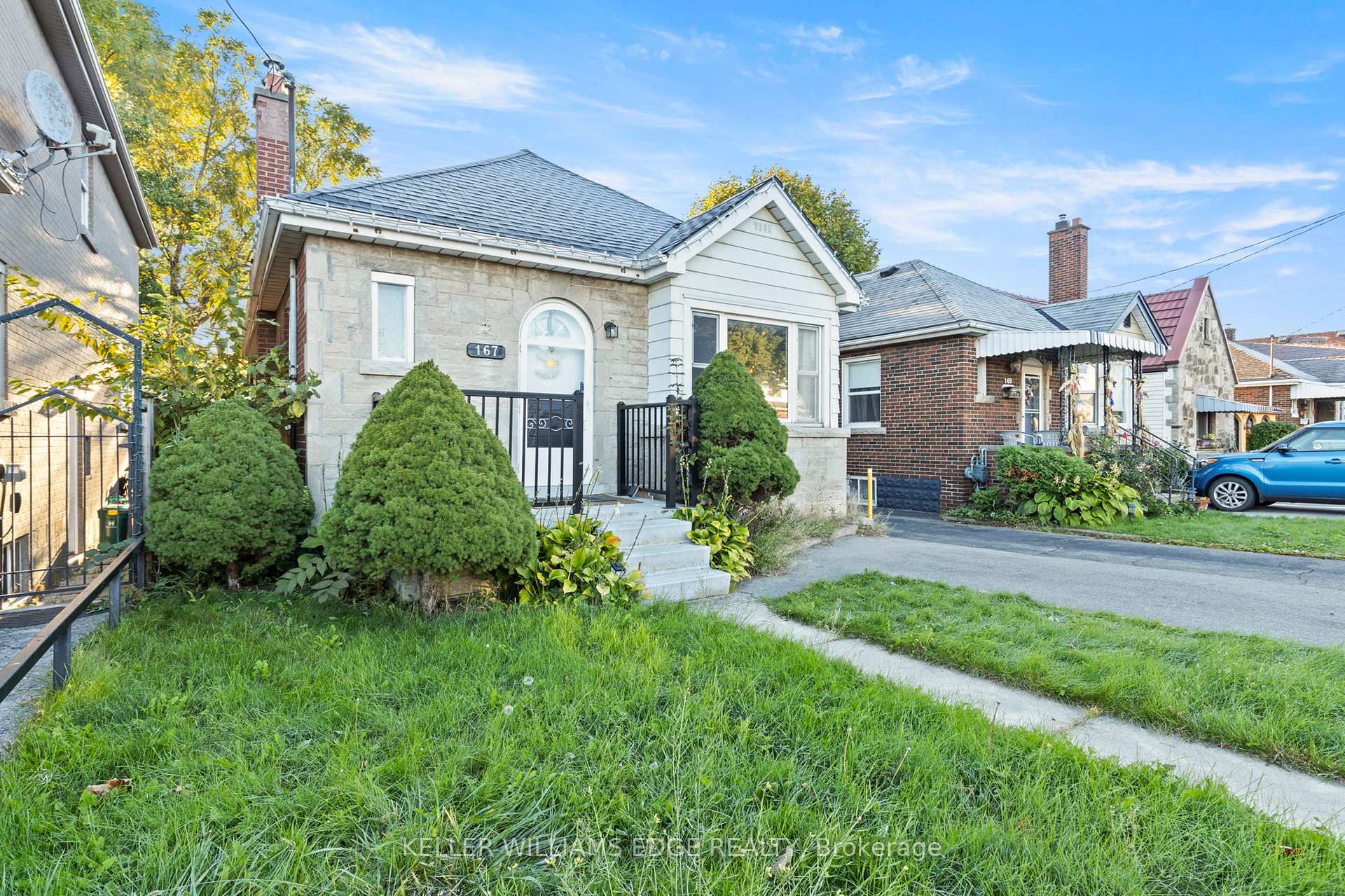 Photo 1 of 167 Kenilworth Avenue S, Hamilton, Bartonville — HOMEH