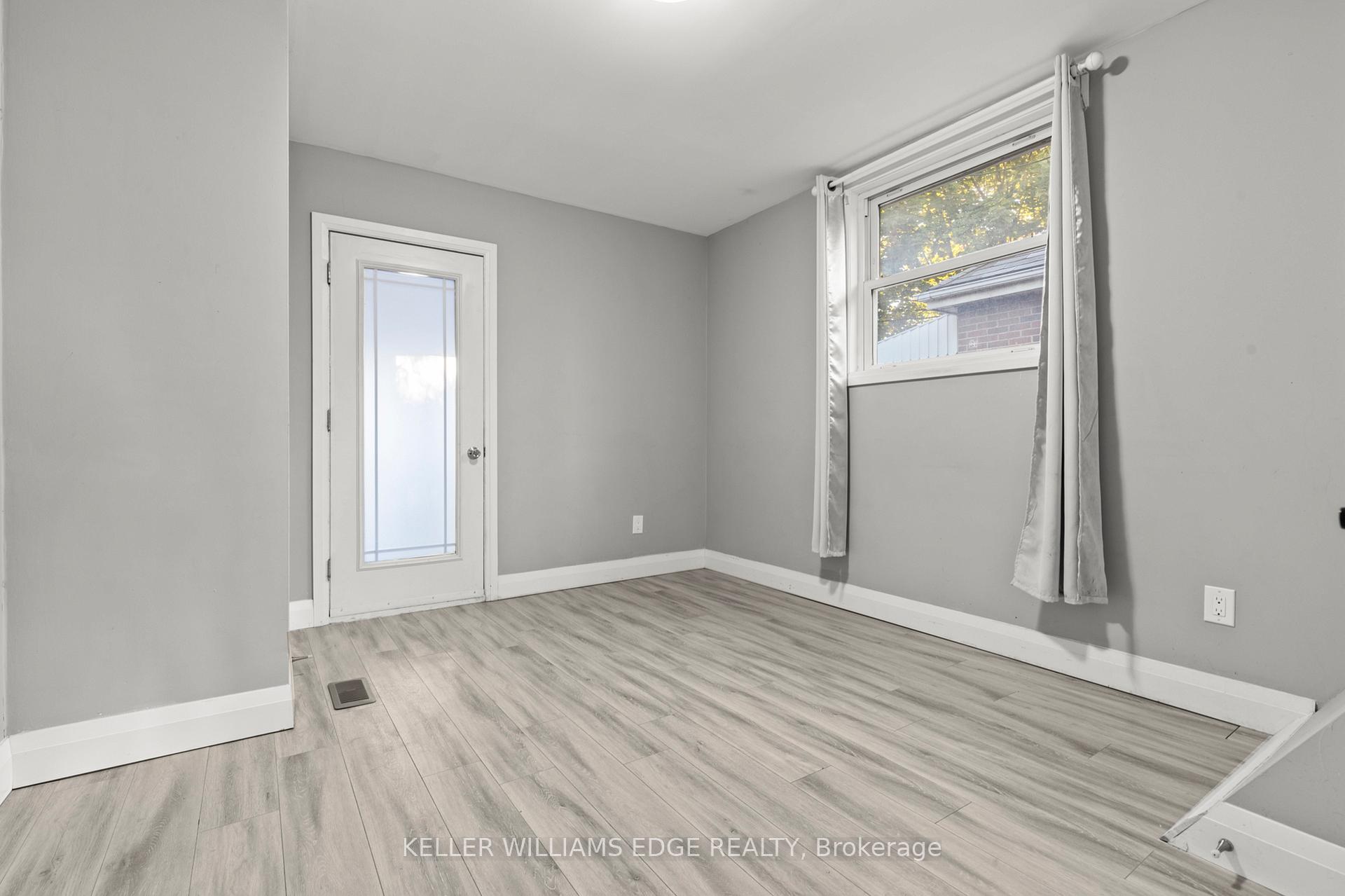 Photo 33 of 167 Kenilworth Avenue S, Hamilton, Bartonville — HOMEH