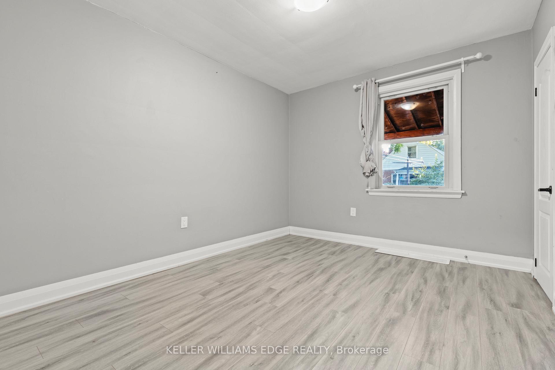 Photo 35 of 167 Kenilworth Avenue S, Hamilton, Bartonville — HOMEH