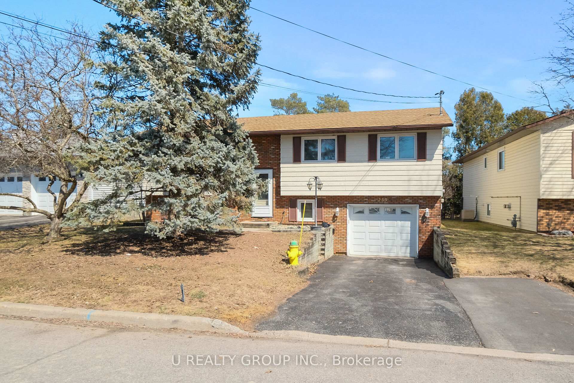 Photo 1 of 233 Sarah Street, Carleton Place — HOMEH